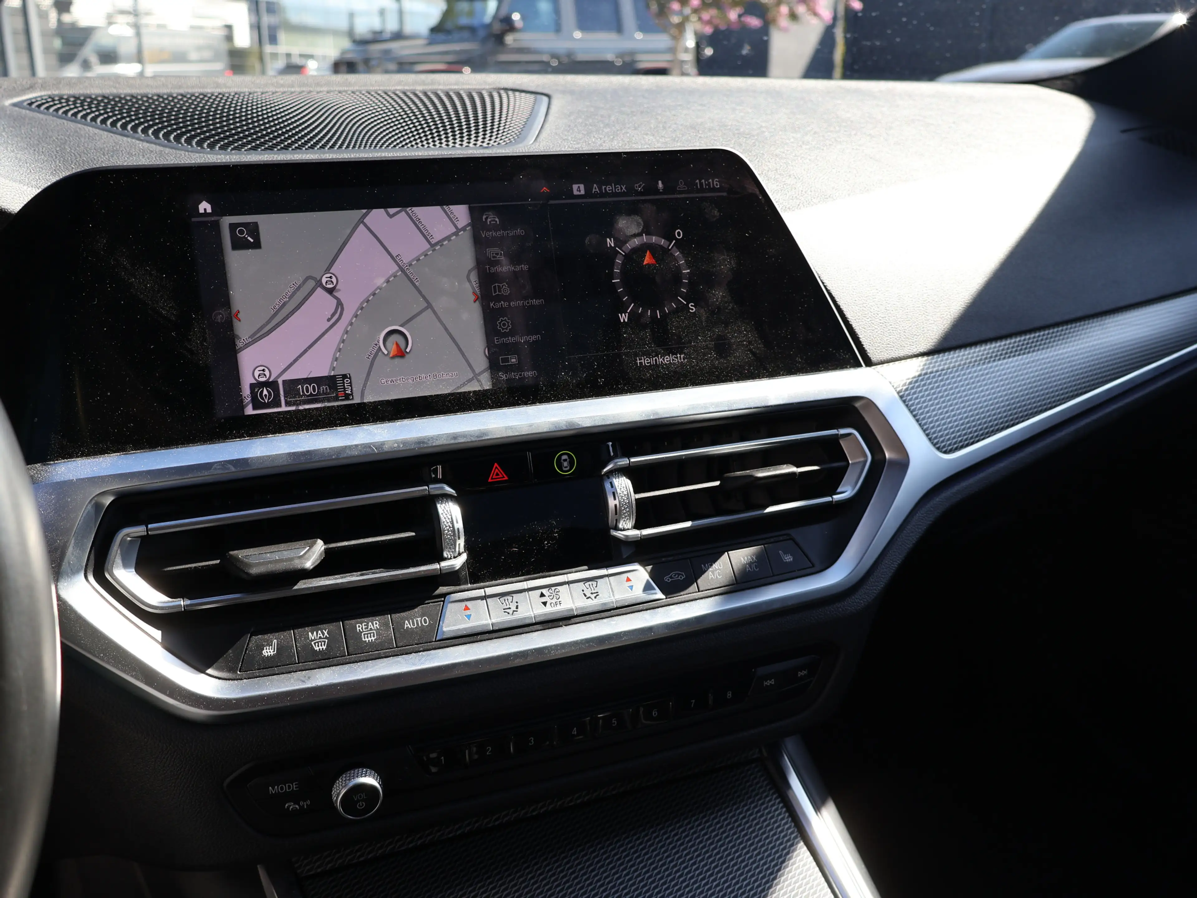 BMW 320 d xDrive M Sport Pano-HeadUp-Navi-ACC-PDC — photo 14