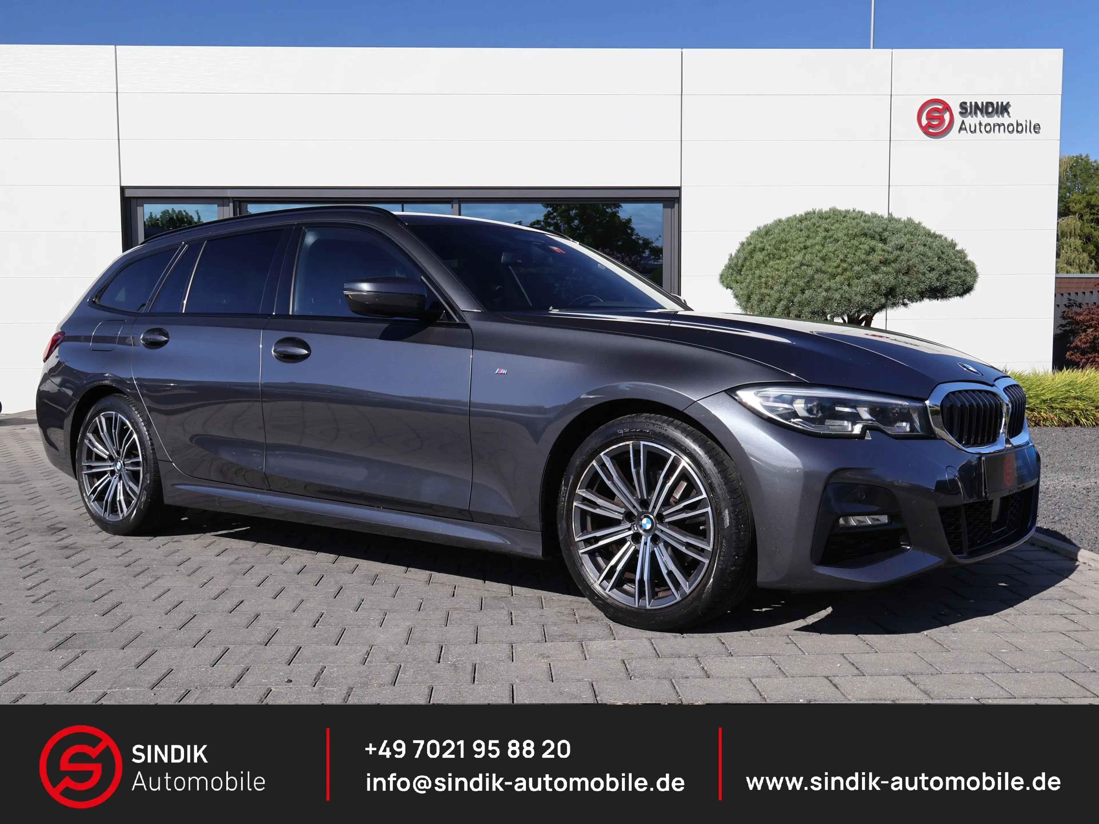 BMW 320 d xDrive M Sport Pano-HeadUp-Navi-ACC-PDC