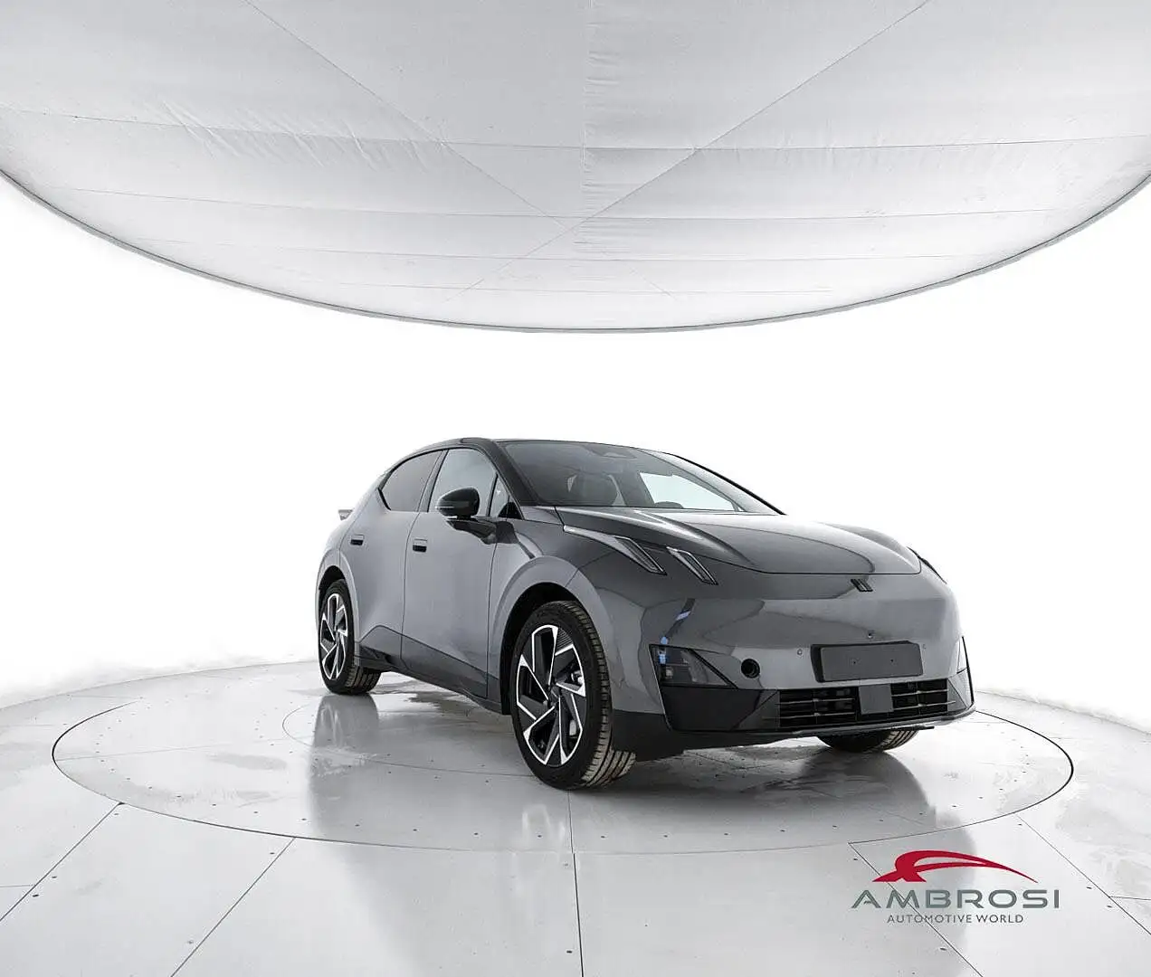 Lynk & Co 02 CORE Grigio - 2