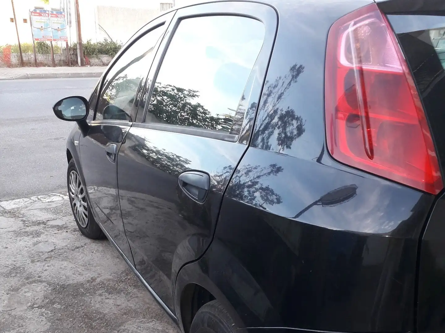 Fiat Grande Punto 5p 1.3 mjt 16v Actual s&s 75cv Nero - 2