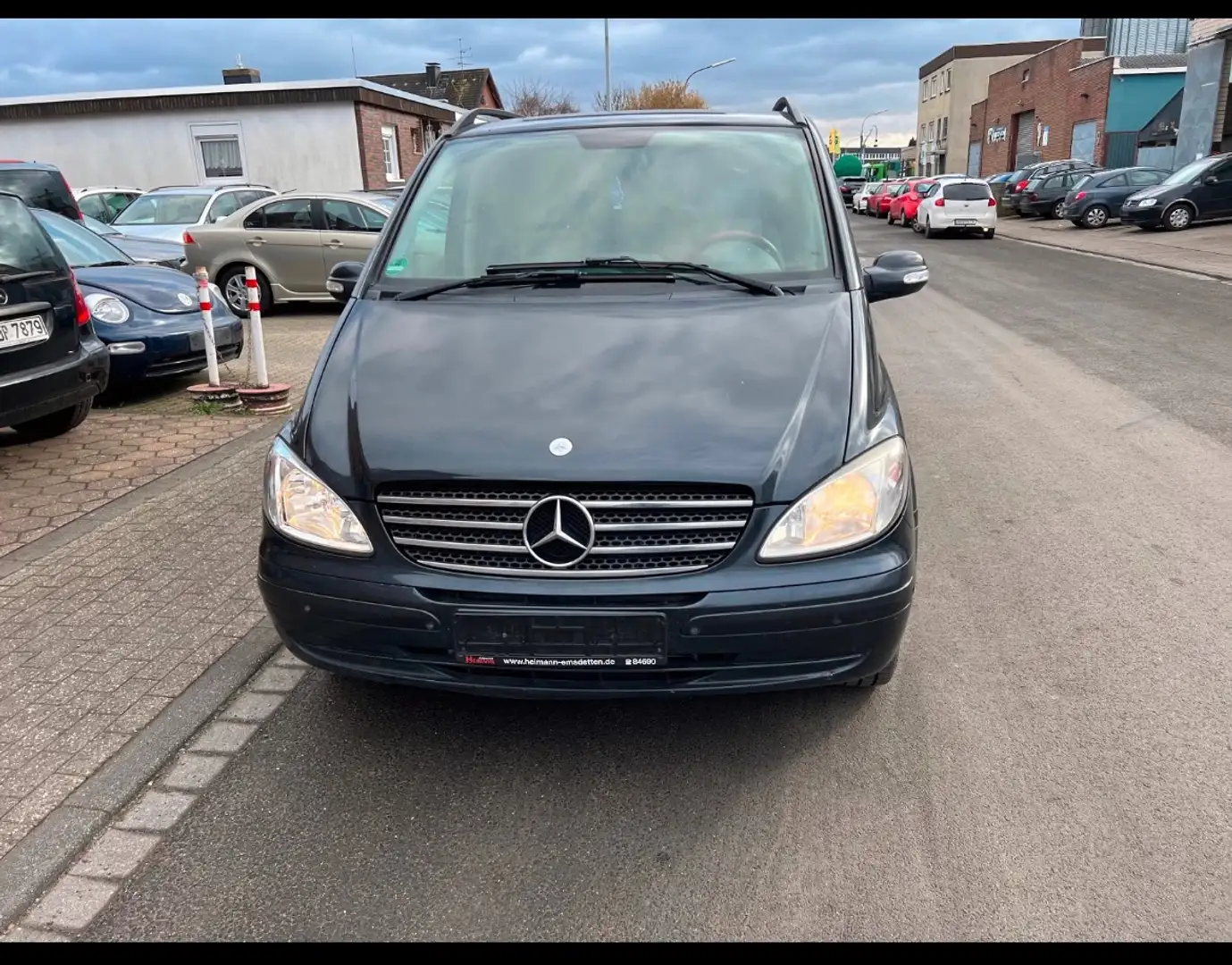 Mercedes-Benz Viano 2.2 CDI lang Automatik Ambiente,Leder,Navi,7Sitzer Schwarz - 2