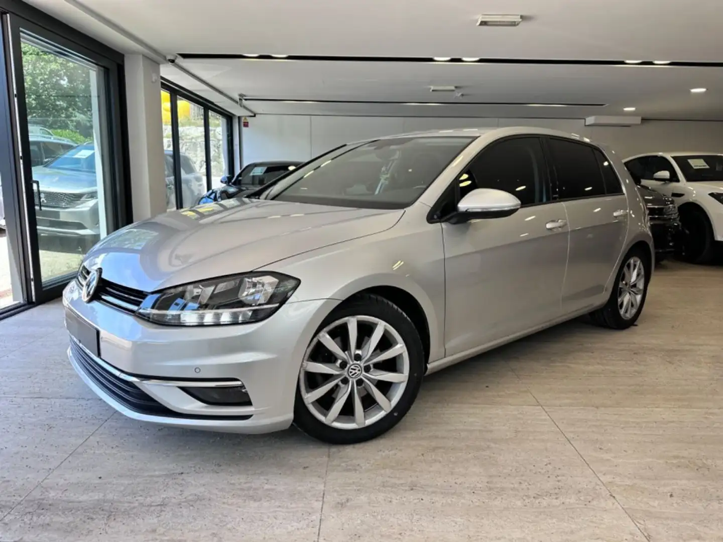 Volkswagen Golf 1.5 TSI 150 EVO DSG7 Match Grau - 1
