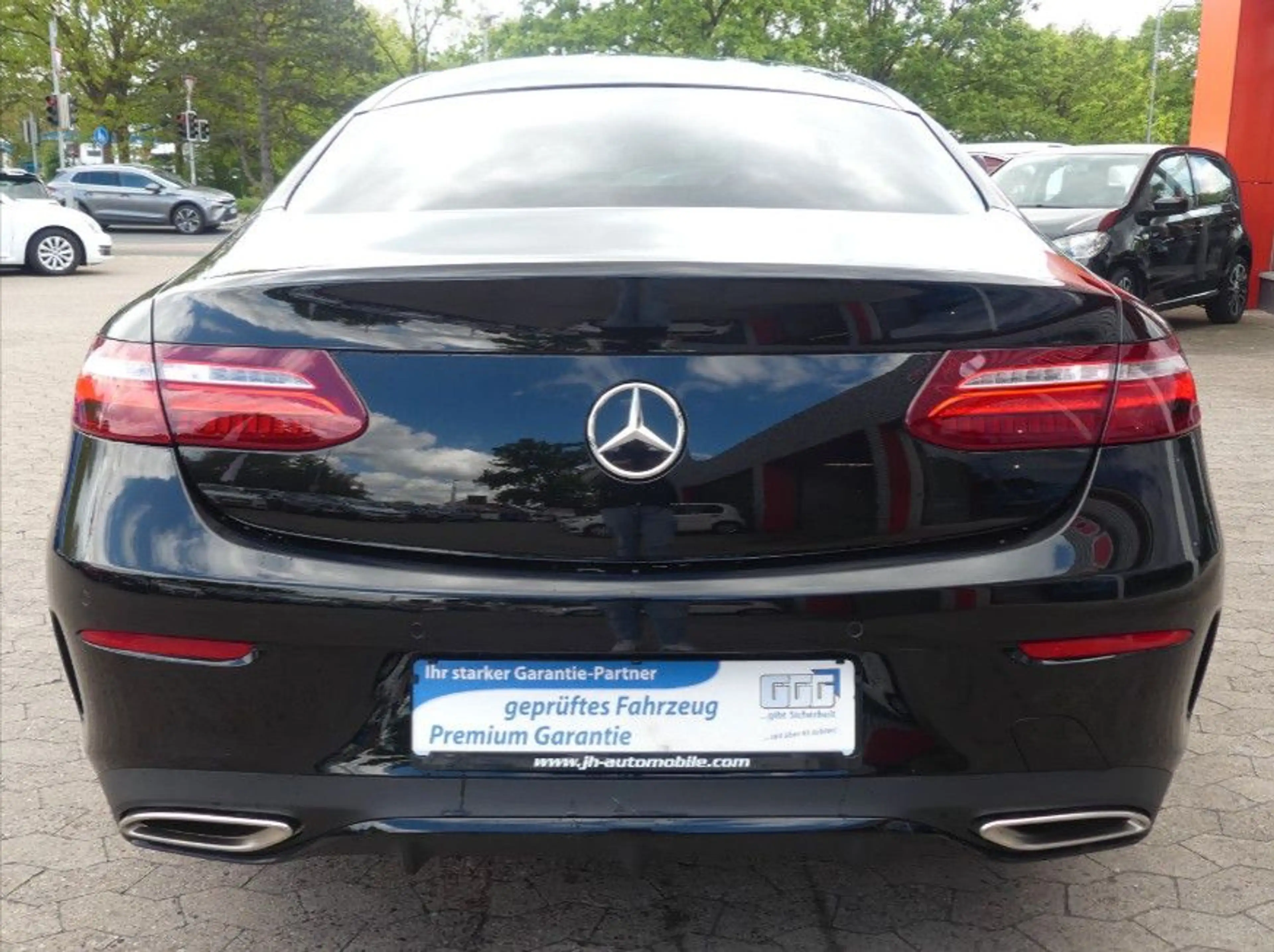 Mercedes-Benz E 450 Coupe 4Matic*AMG*Night*Burmester*Panorama — photo 4