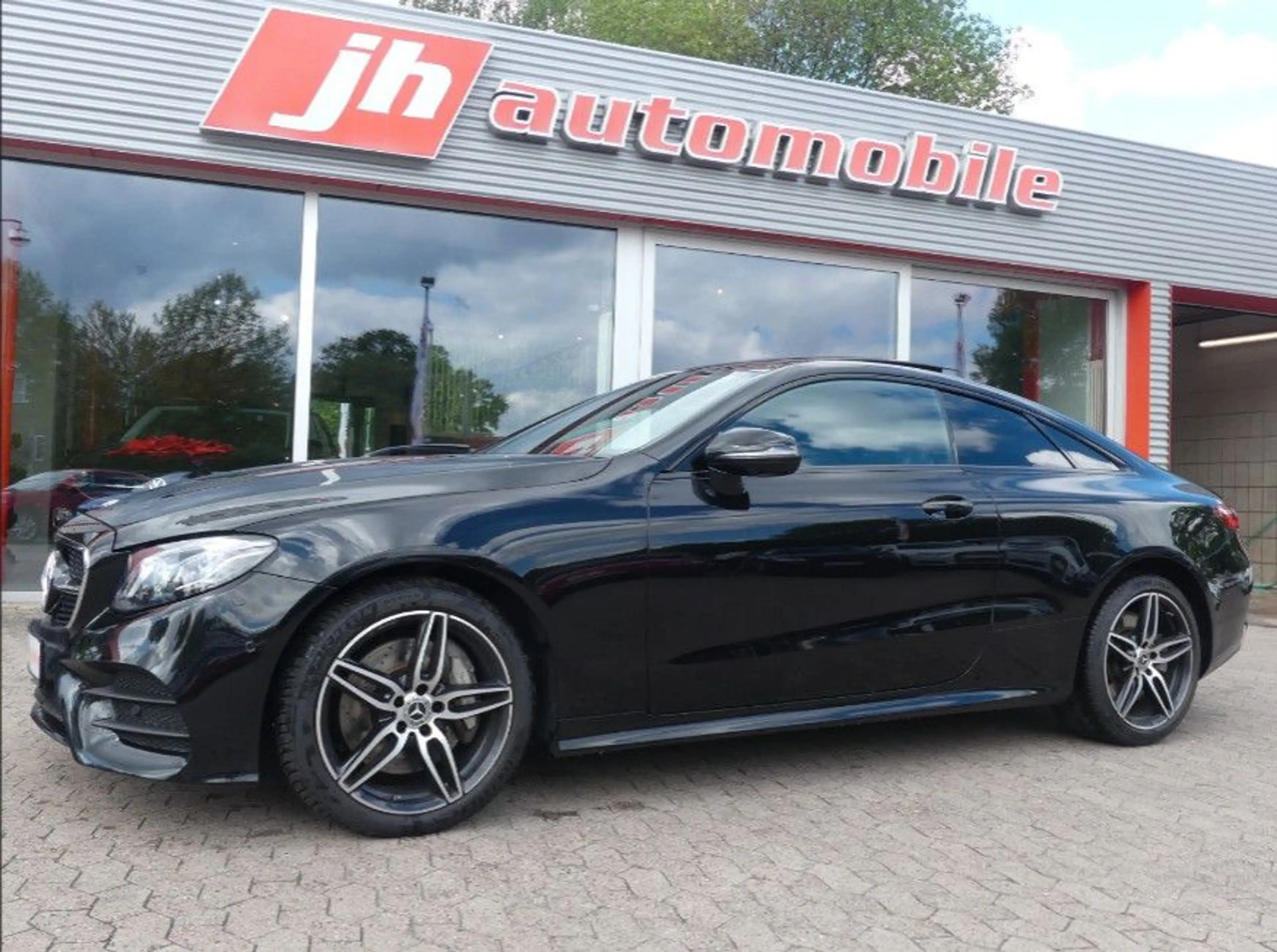 Mercedes-Benz E 450 Coupe 4Matic*AMG*Night*Burmester*Panorama