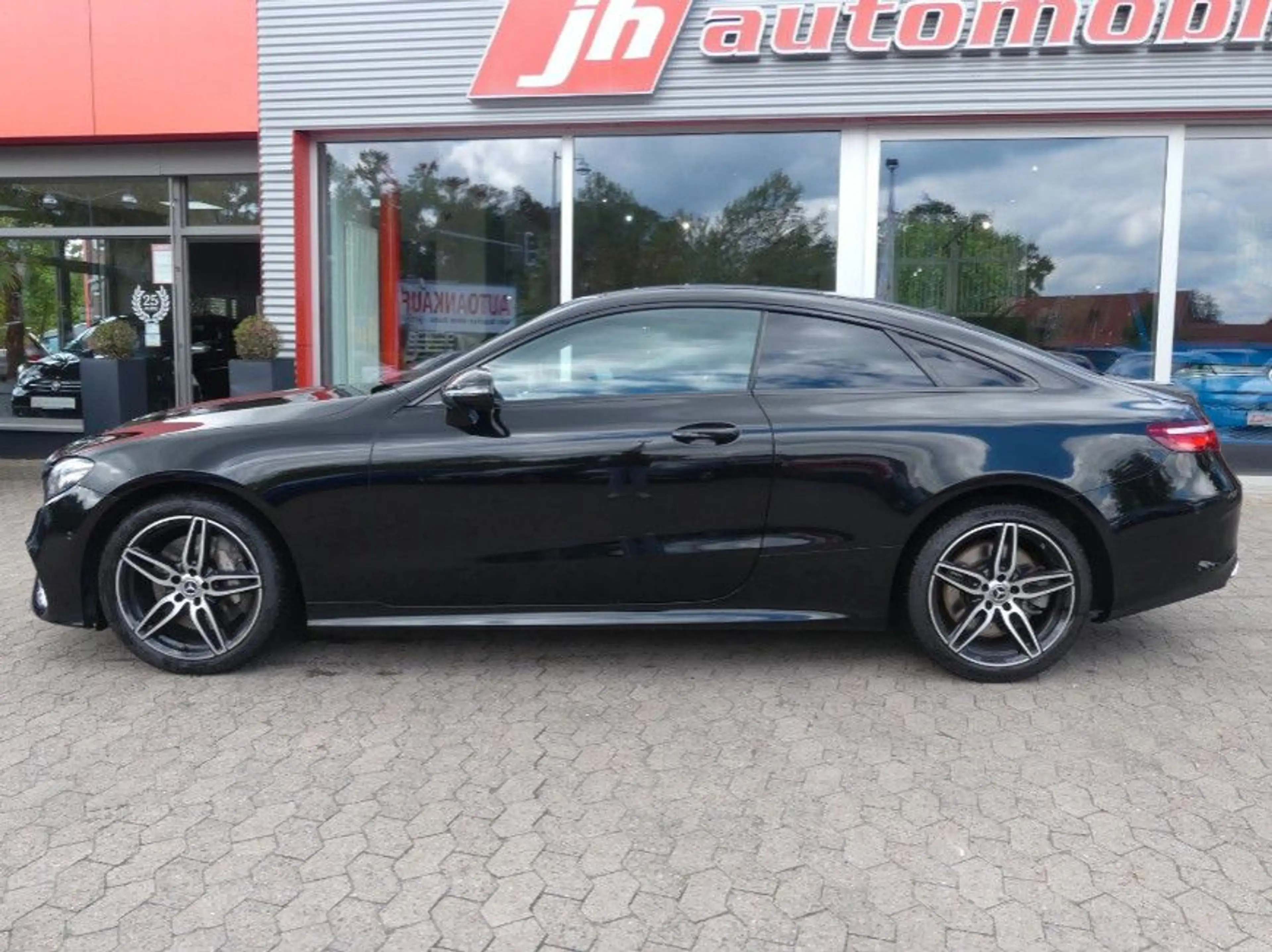 Mercedes-Benz E 450 Coupe 4Matic*AMG*Night*Burmester*Panorama — photo 2