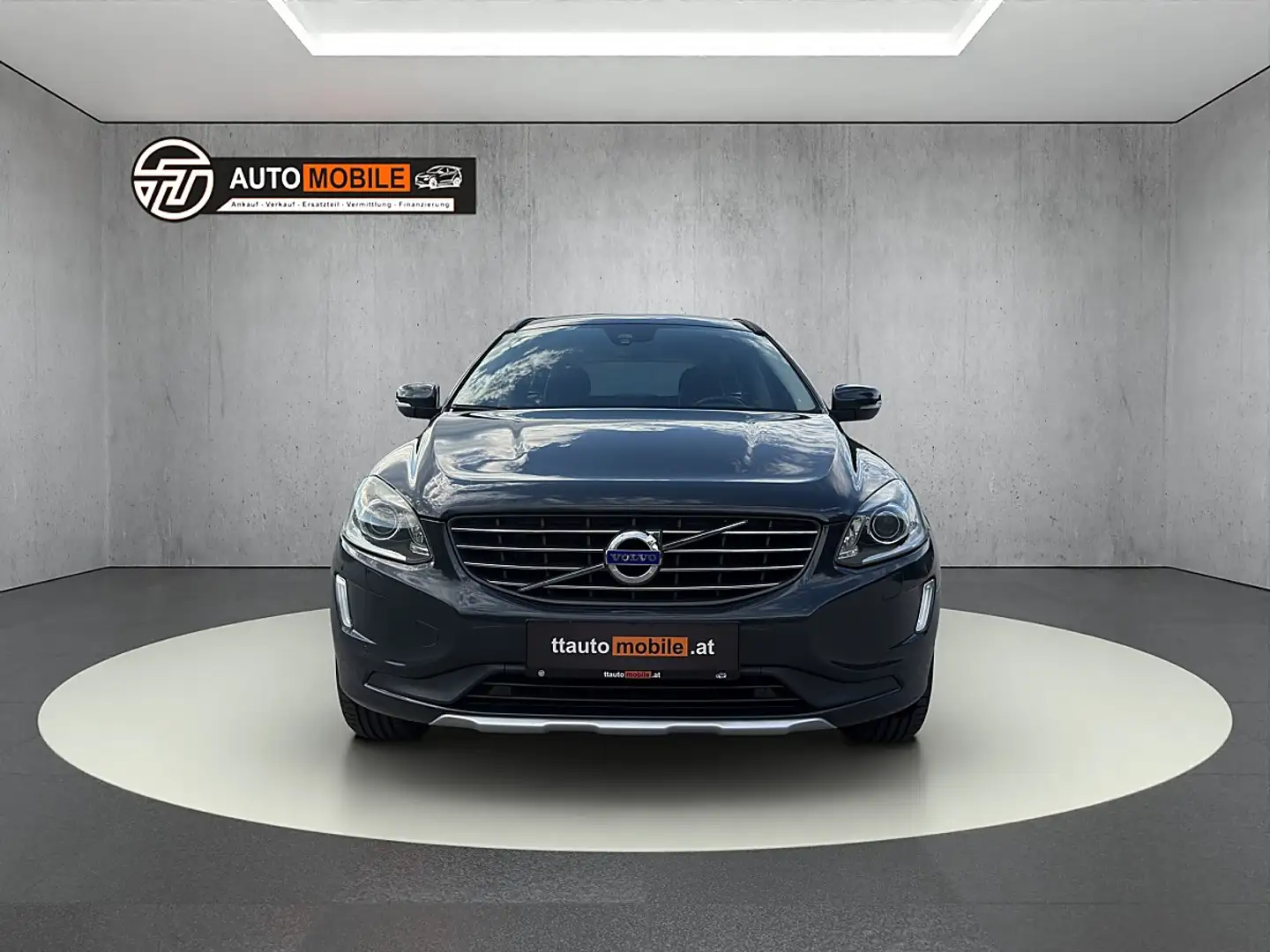 Volvo XC60 XC 60 Momentum Silber - 2