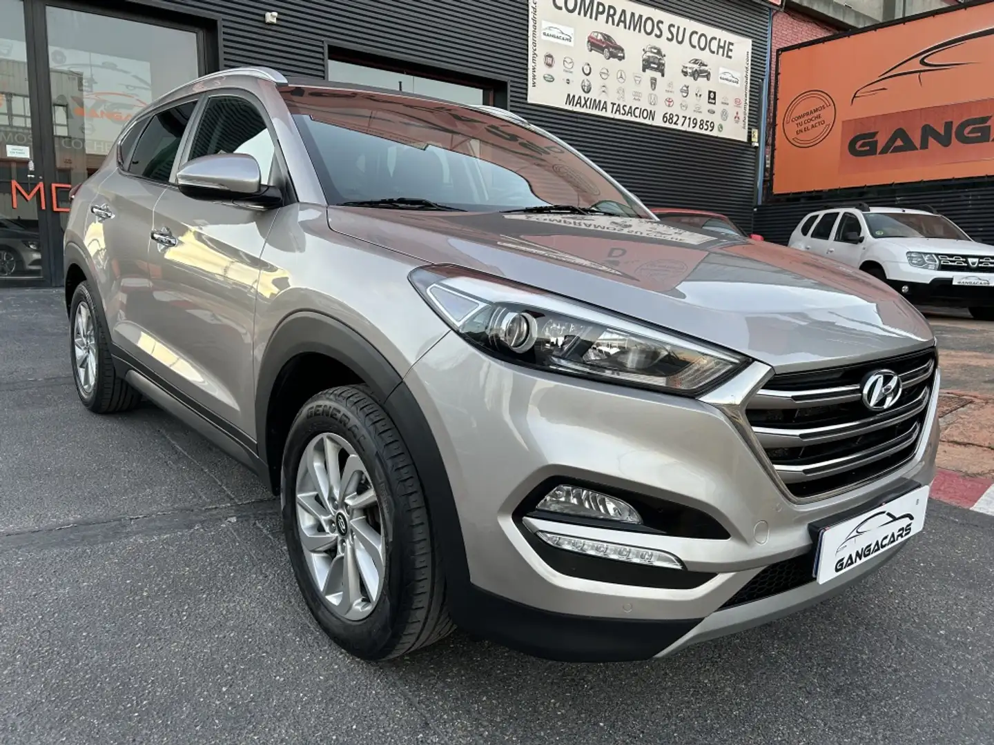 Hyundai TUCSON 1.6 GDI BD Tecno 4x2 131 Gris - 2