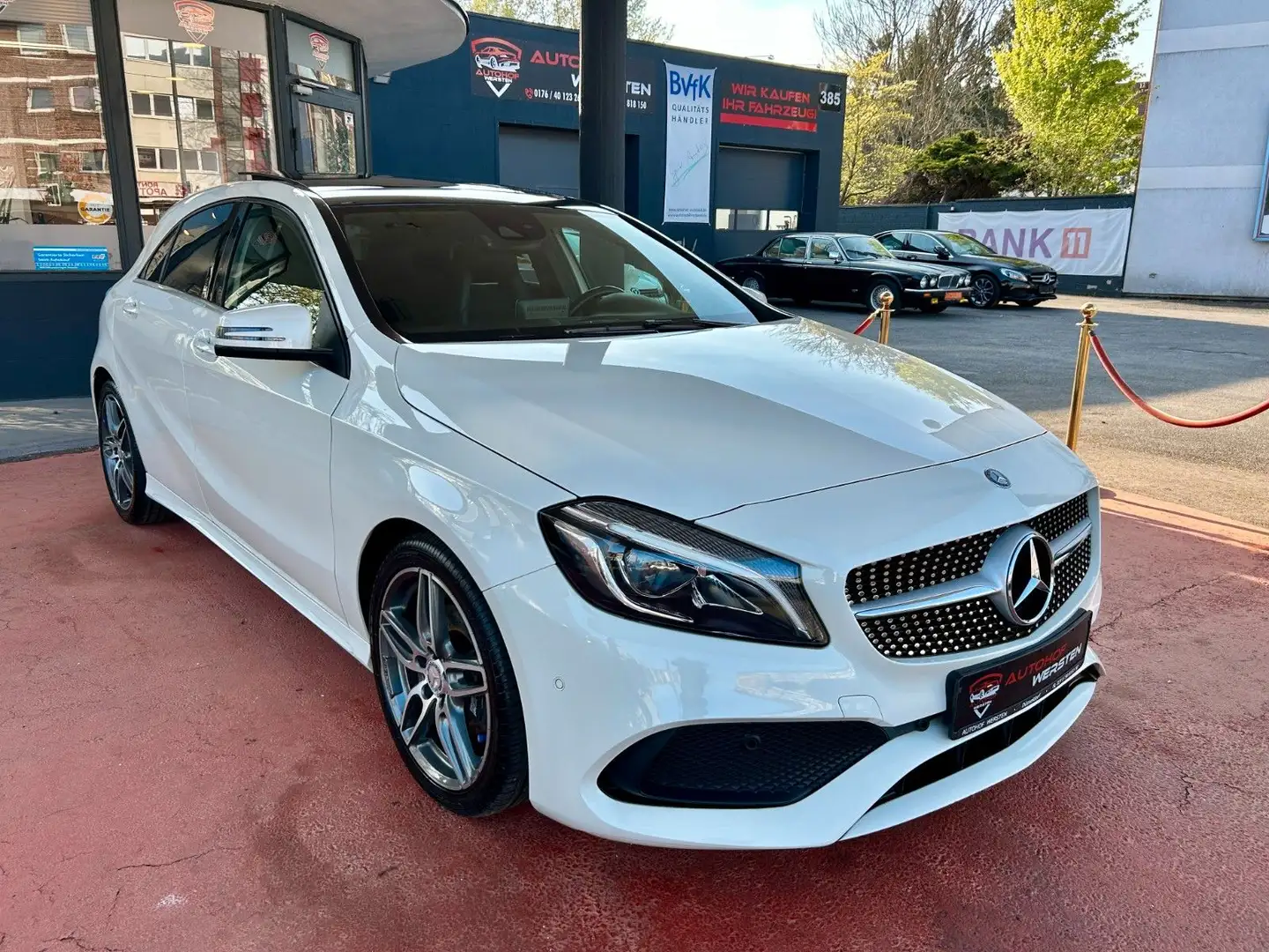 Mercedes-Benz A 180 BlueEfficiency Panorama AMG Sport (Line) Wit - 1