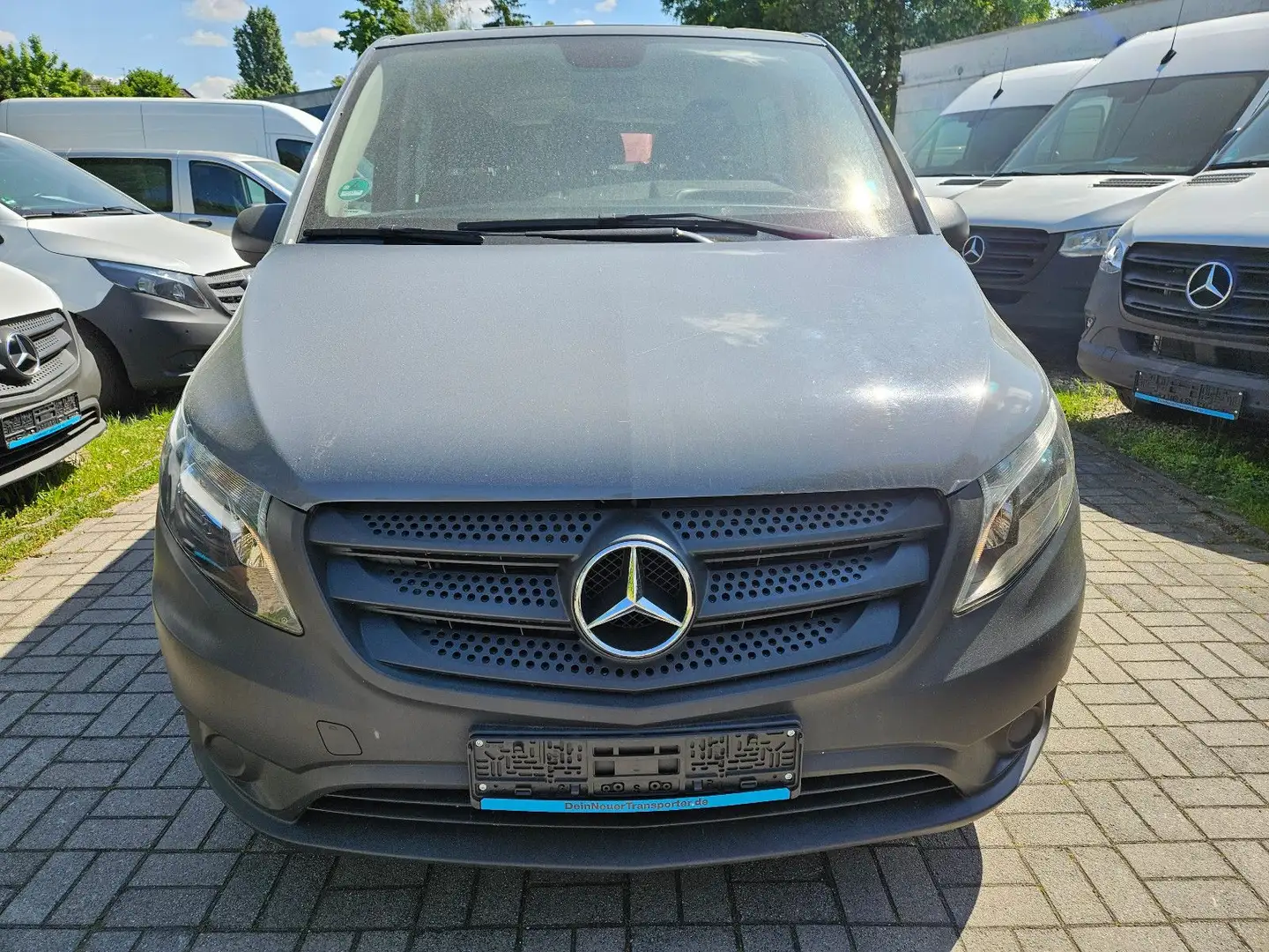 Mercedes-Benz Vito Tourer 114 CDI 2xKLIMA|9 SITZE|9G-TR|1.HAND Grijs - 2