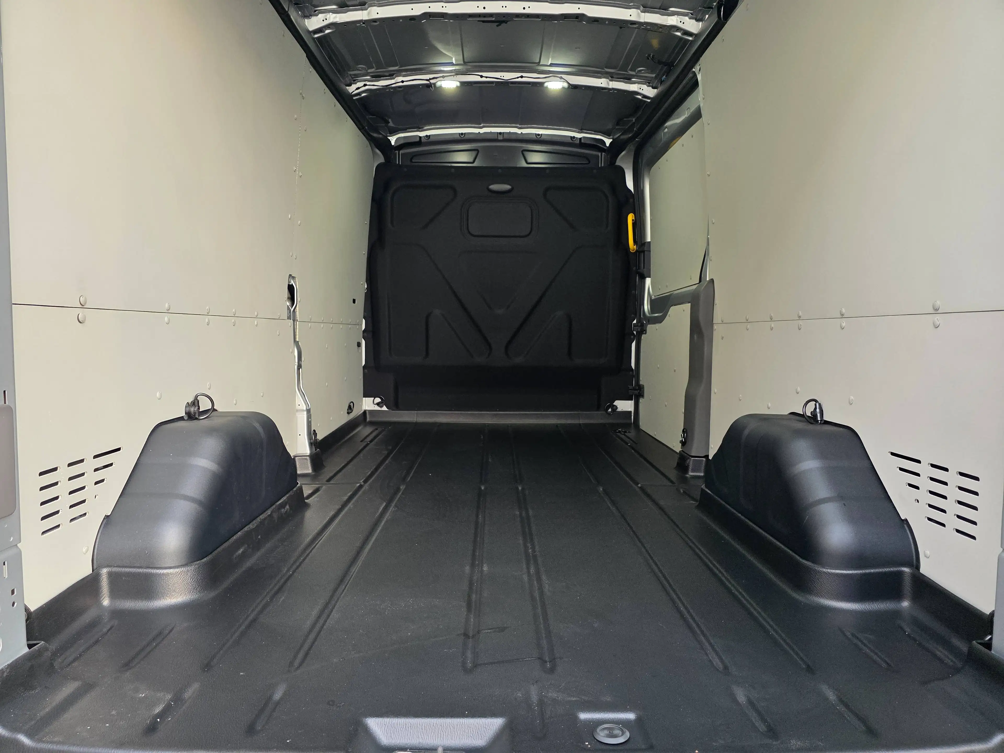 Ford Transit - L3H2 - 35.990 EX - NIEUW 0KM 2026 - 165 PK - Automaat — photo 10