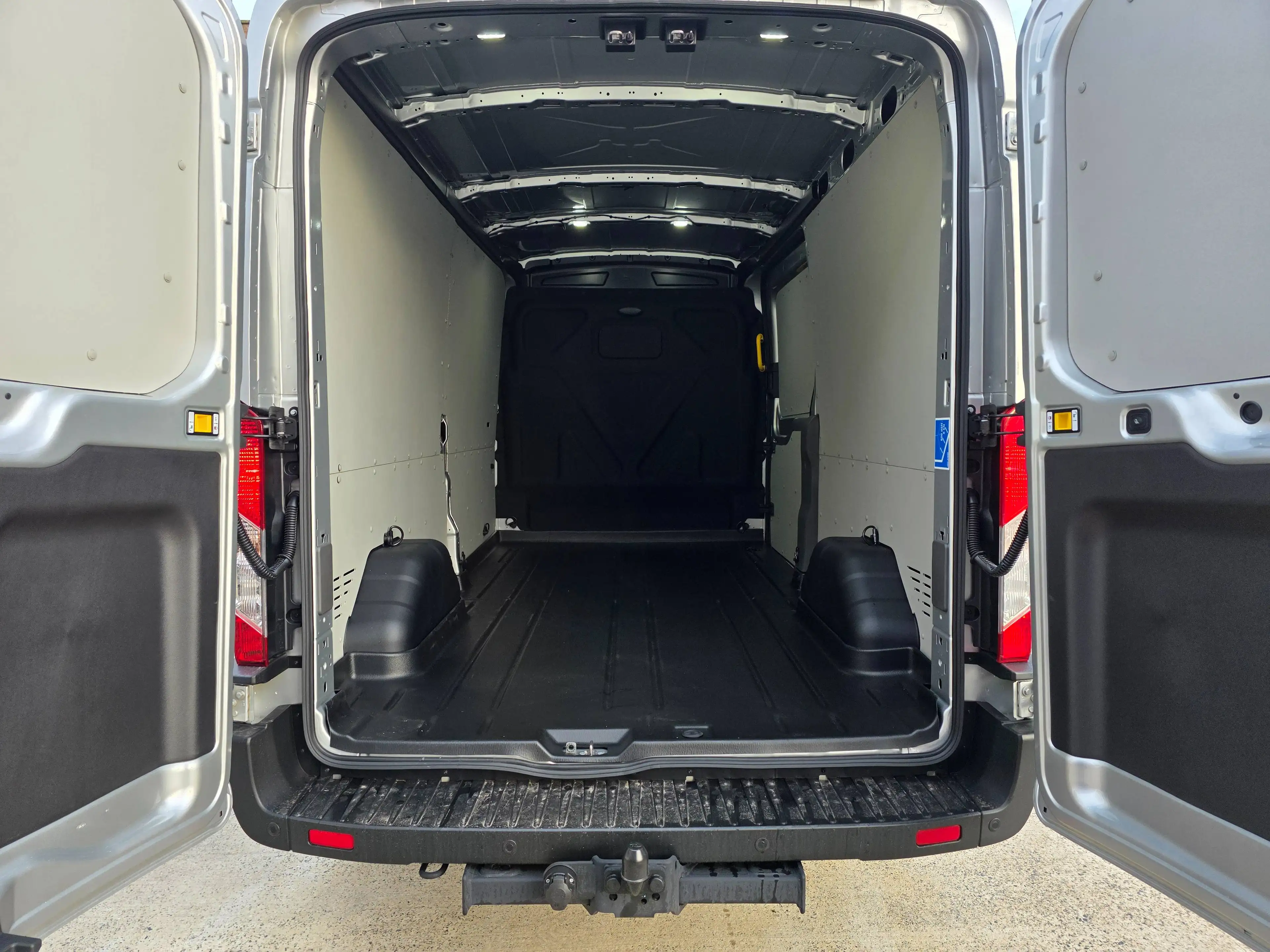 Ford Transit - L3H2 - 35.990 EX - NIEUW 0KM 2026 - 165 PK - Automaat — photo 9