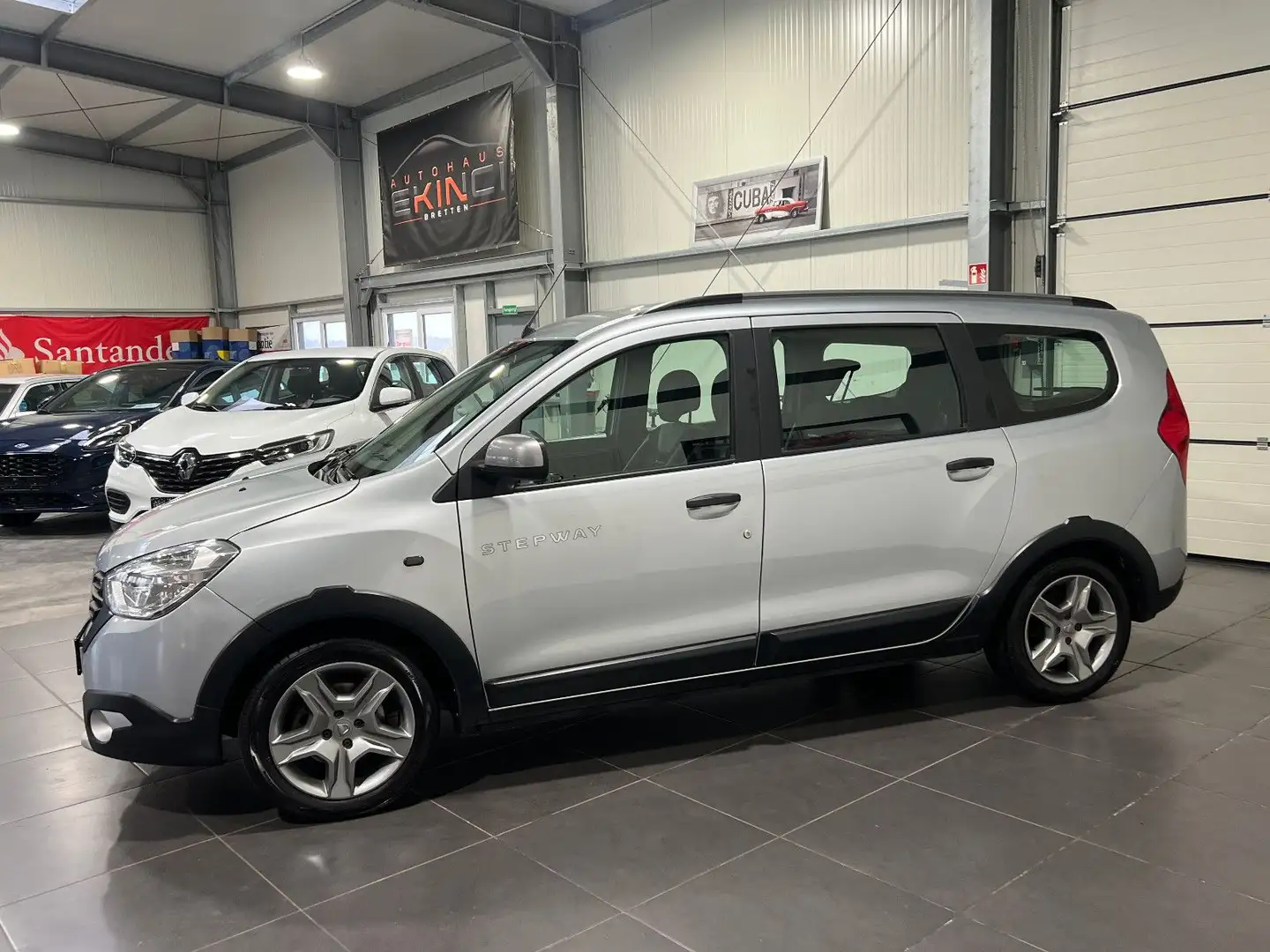 Dacia Lodgy 1.5 dCi Stepway Plus **Navi*Kamera*PDC** Silber - 2