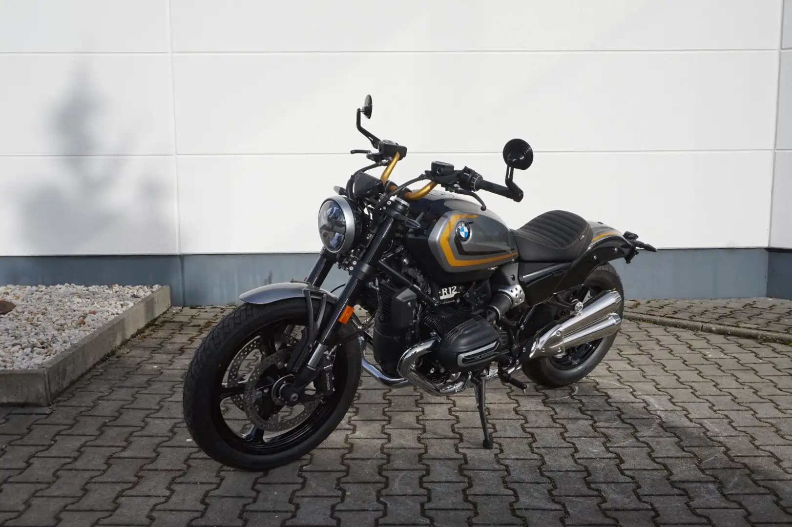 BMW R 12 Argent - 2
