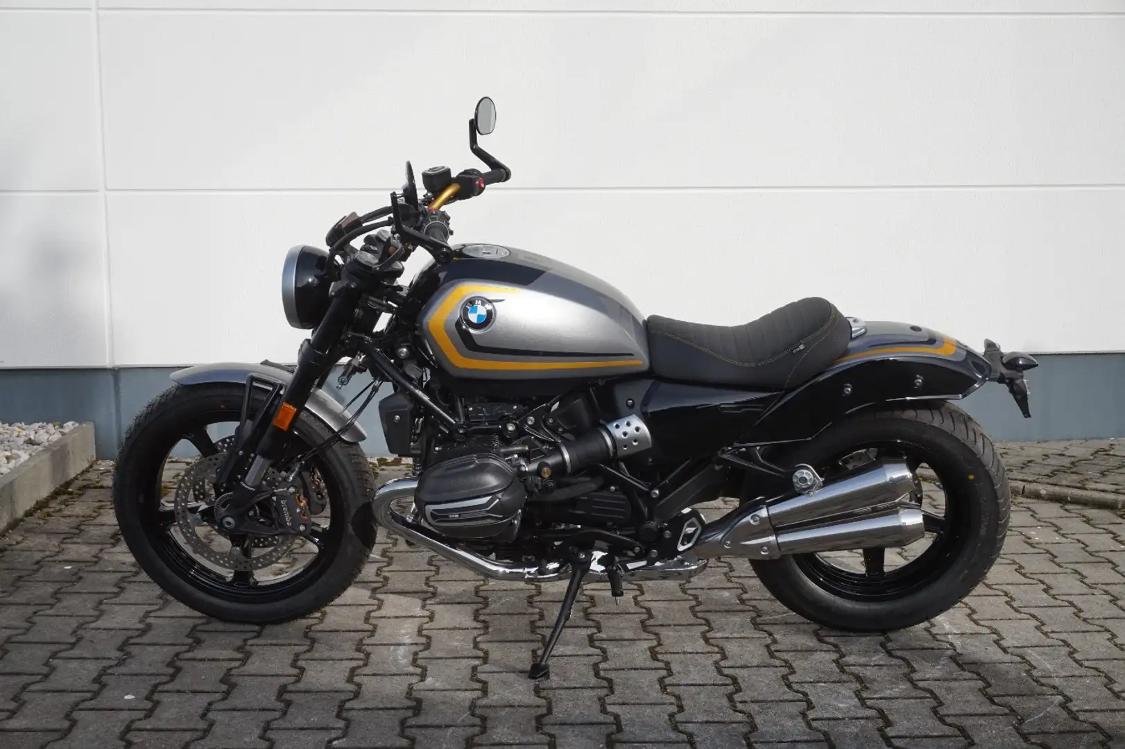 BMW R 12 Argent - 1