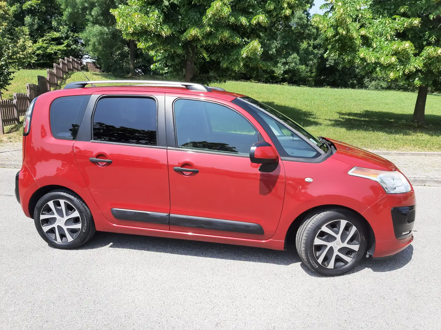 Citroen C3 CITROEN C3 Picasso C3 Picasso 1.4 VTi 95 Exclusive Rosso - 1