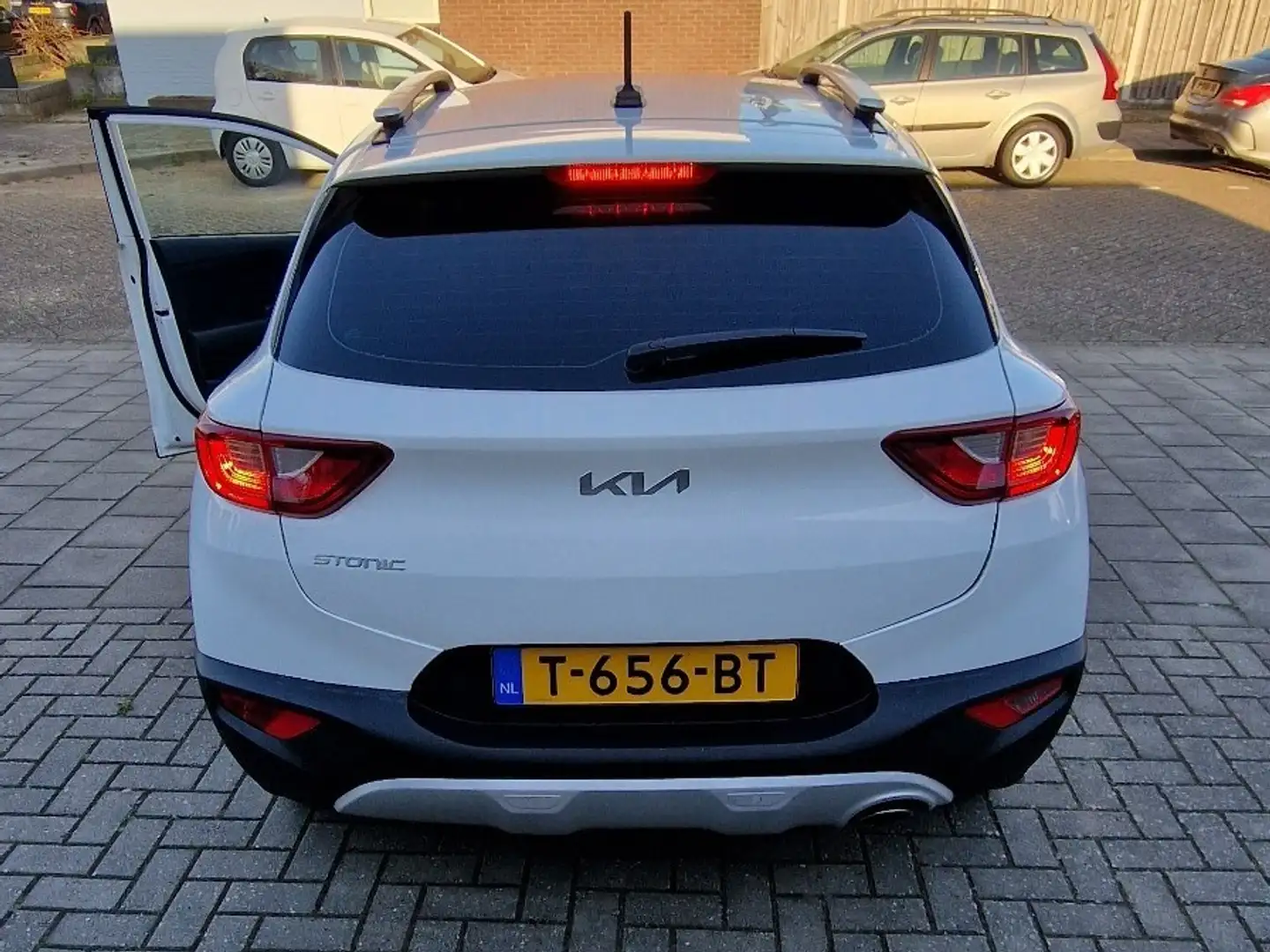 Kia Stonic 1.0 T-GDi MHEV Dyn L Blanco - 2