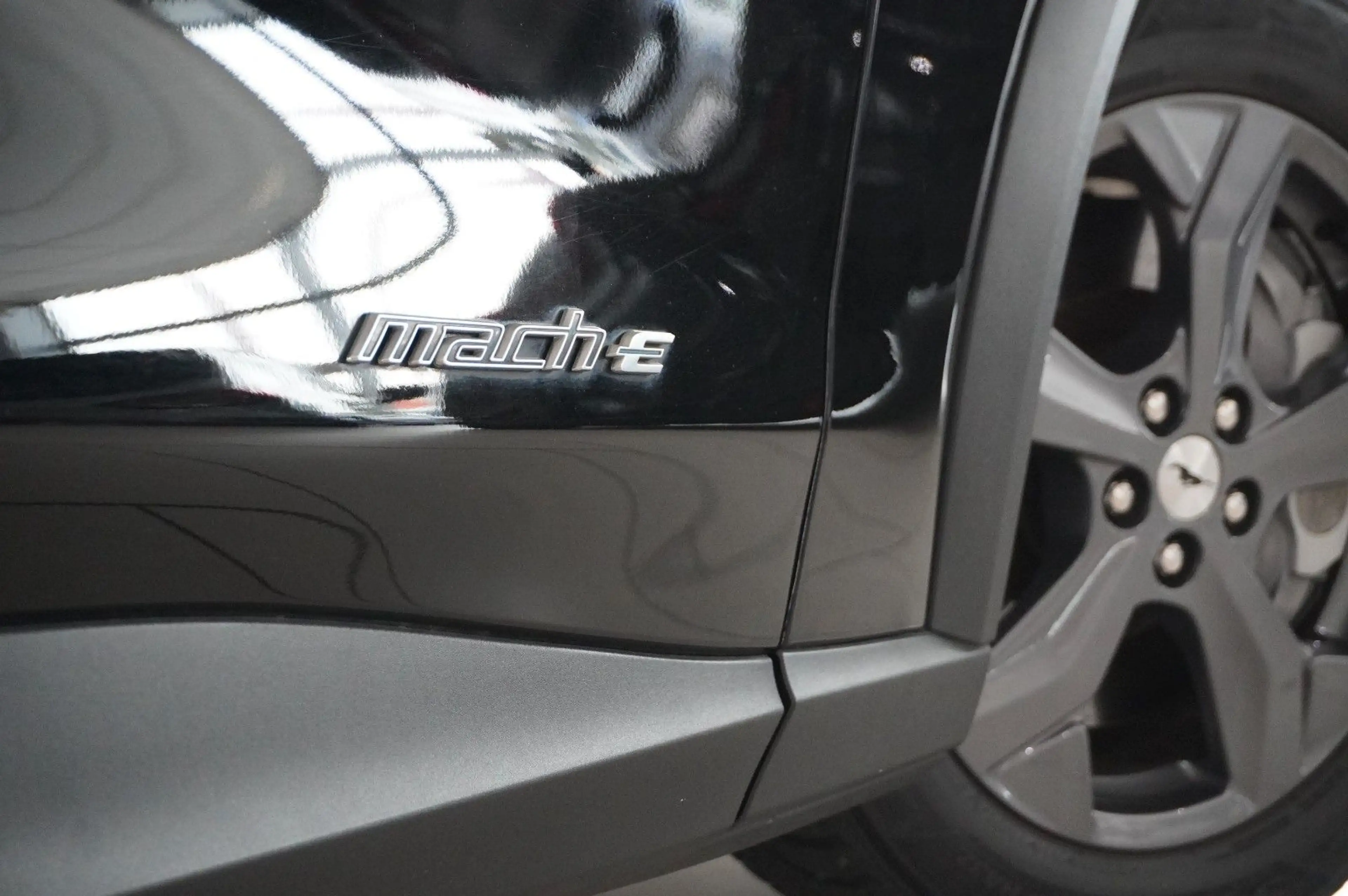 Ford Mustang Mach-E 75KWH NAVI/LED/KAMERA/ACC/SHZ/AHK — photo 9