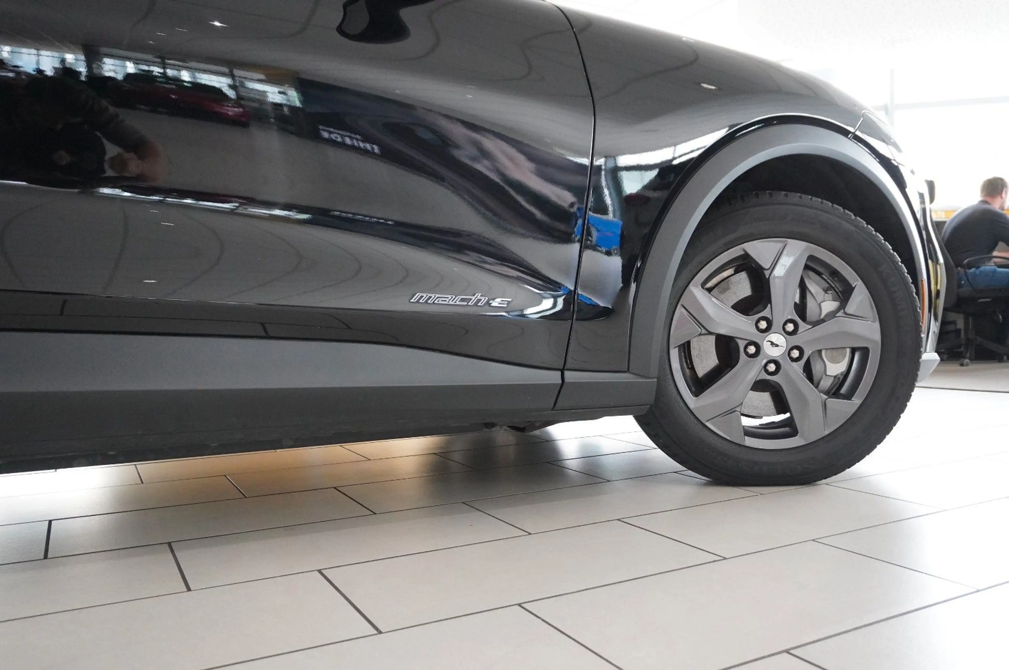 Ford Mustang Mach-E 75KWH NAVI/LED/KAMERA/ACC/SHZ/AHK — photo 8