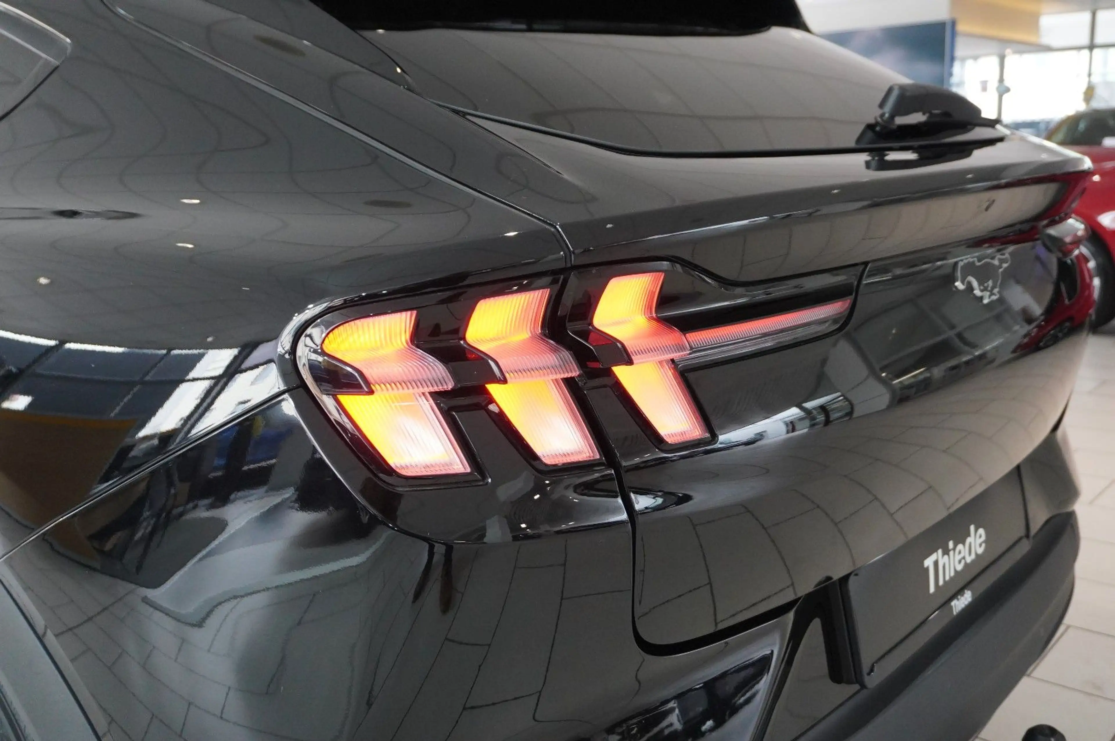 Ford Mustang Mach-E 75KWH NAVI/LED/KAMERA/ACC/SHZ/AHK — photo 12
