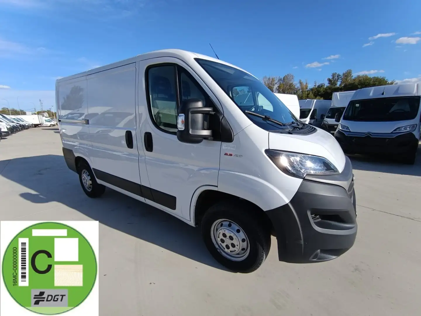 Fiat Ducato Fg. 30 2.3Mjt L1 H1 120CV Blanco - 1