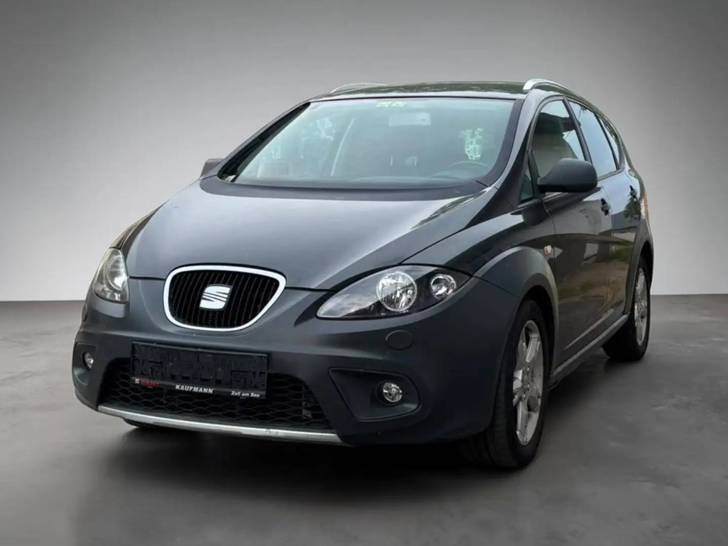 SEAT Altea XL Altea XL Freetrack 2,0 4WD TDi DPF Freetrack Grau - 1