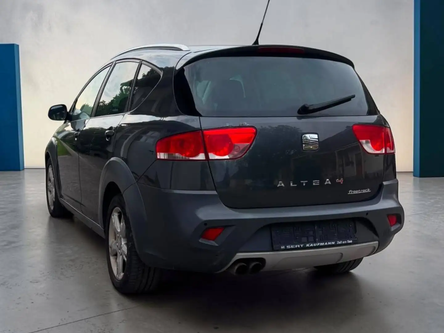 SEAT Altea XL Altea XL Freetrack 2,0 4WD TDi DPF Freetrack Grau - 2