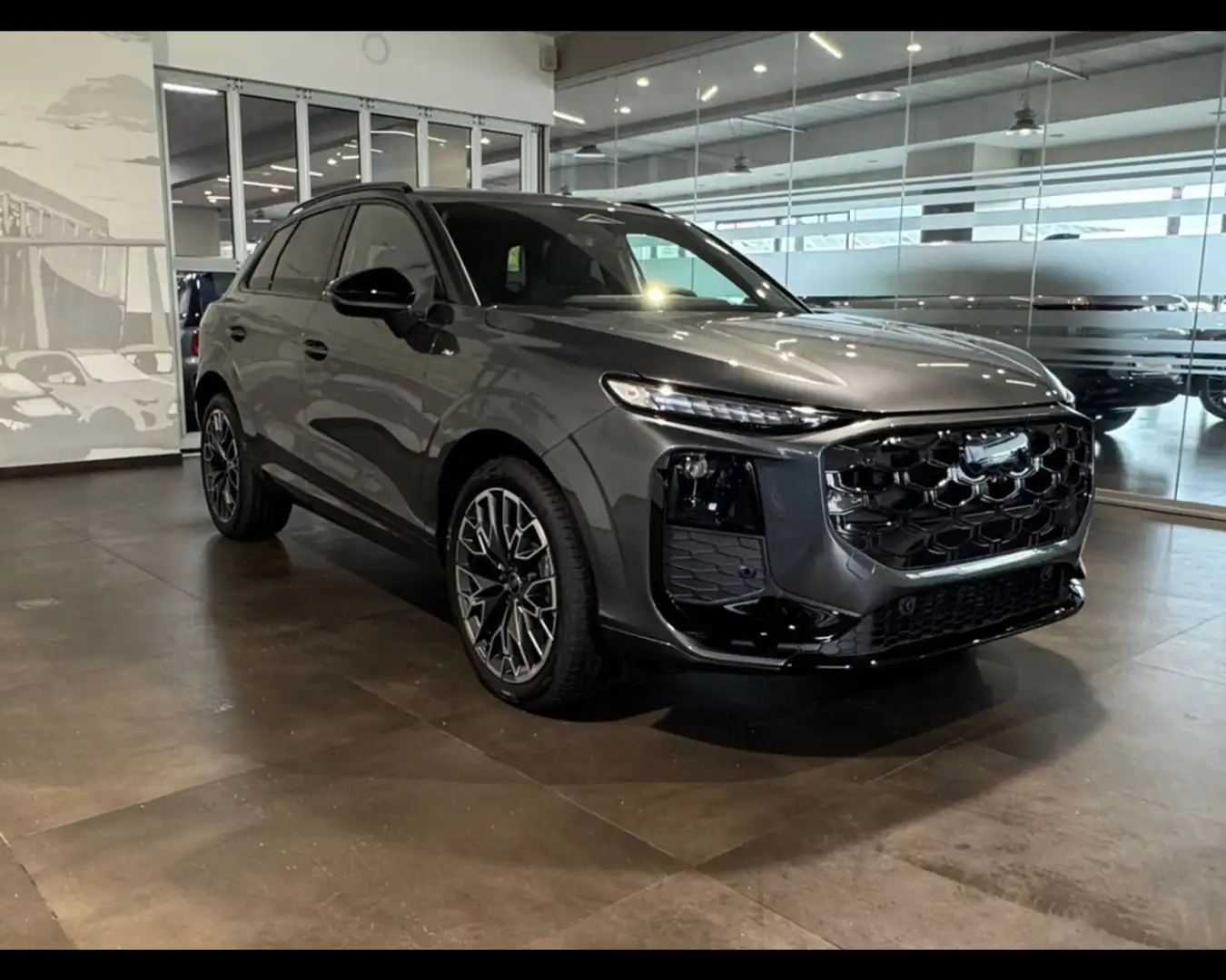 Audi Q3 3ª serie TDI 110 kW S tronic S Line edition Grigio - 1