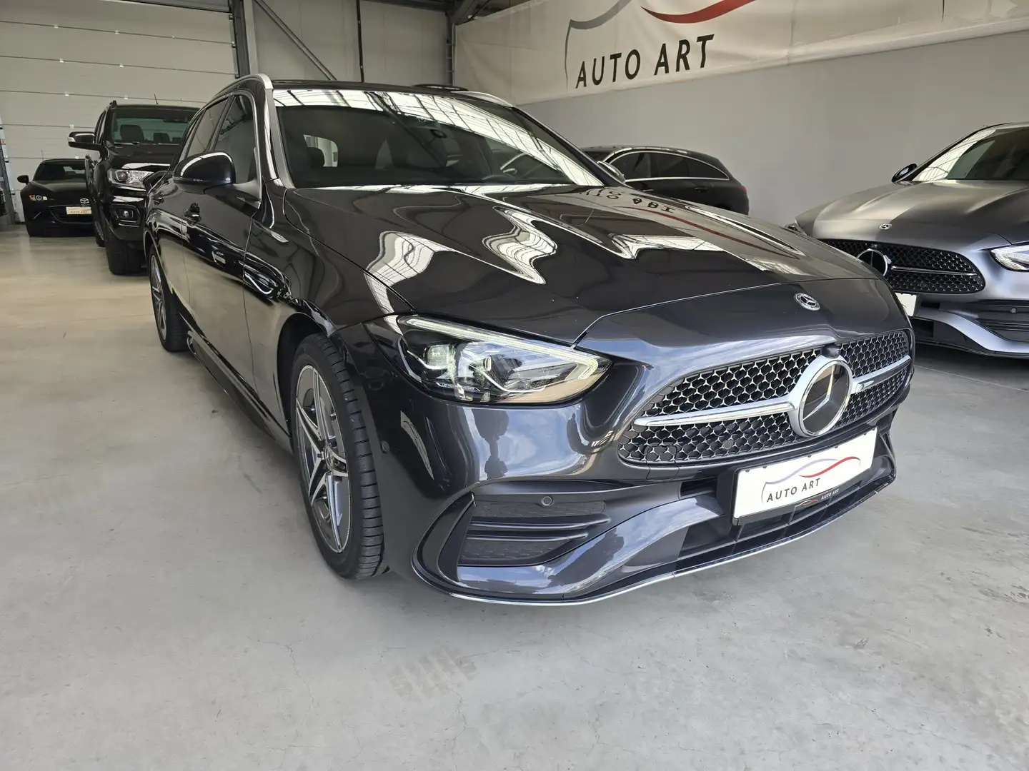 Mercedes-Benz C 300 e T AMG Navi LED AHK Pano ACC SHZ Gris - 1