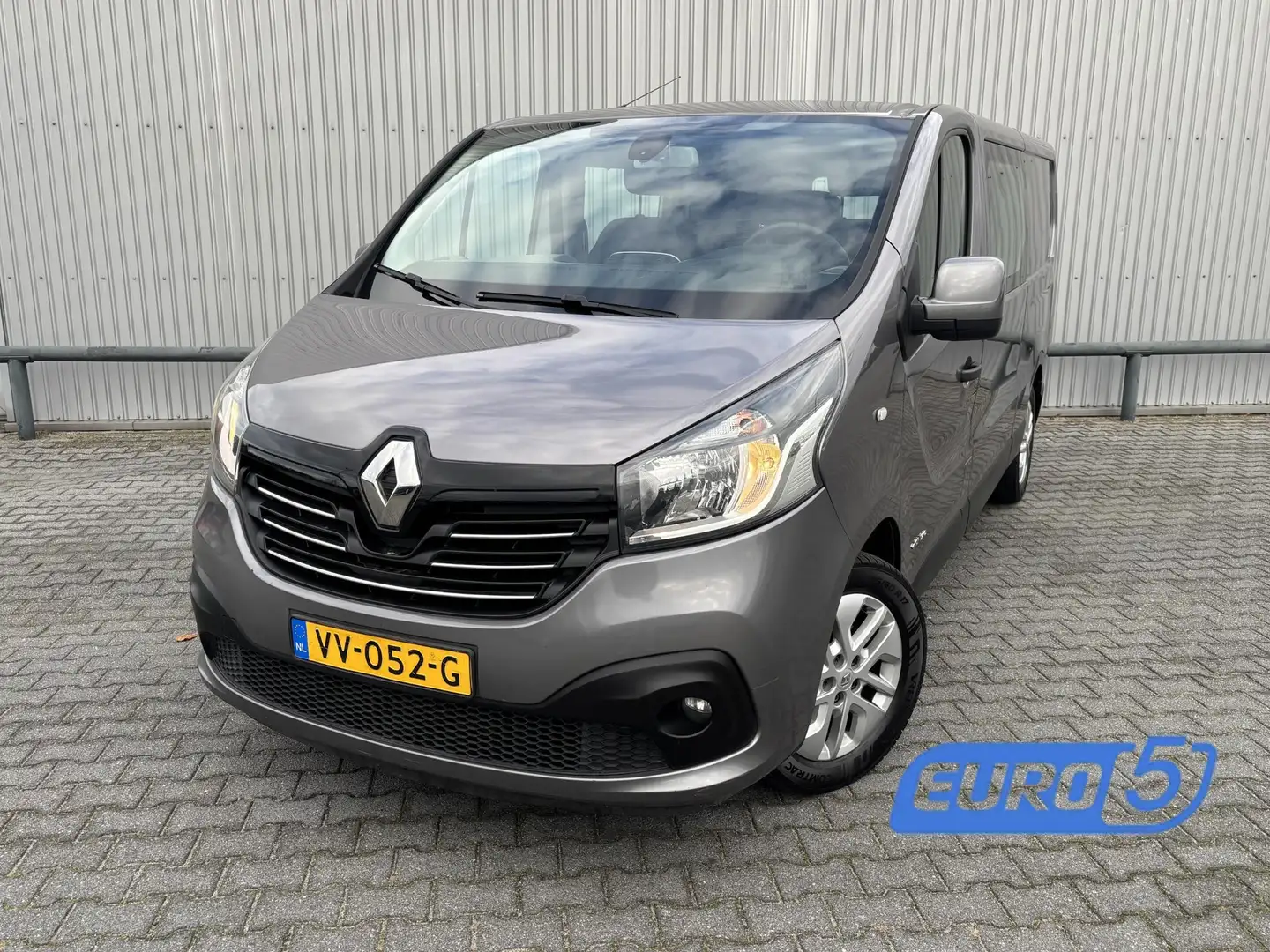 Renault Trafic 1.6 dCi T29 L2H1 DC Comfort*ECC*NAVI*CRUISE*NAVI* Gris - 1