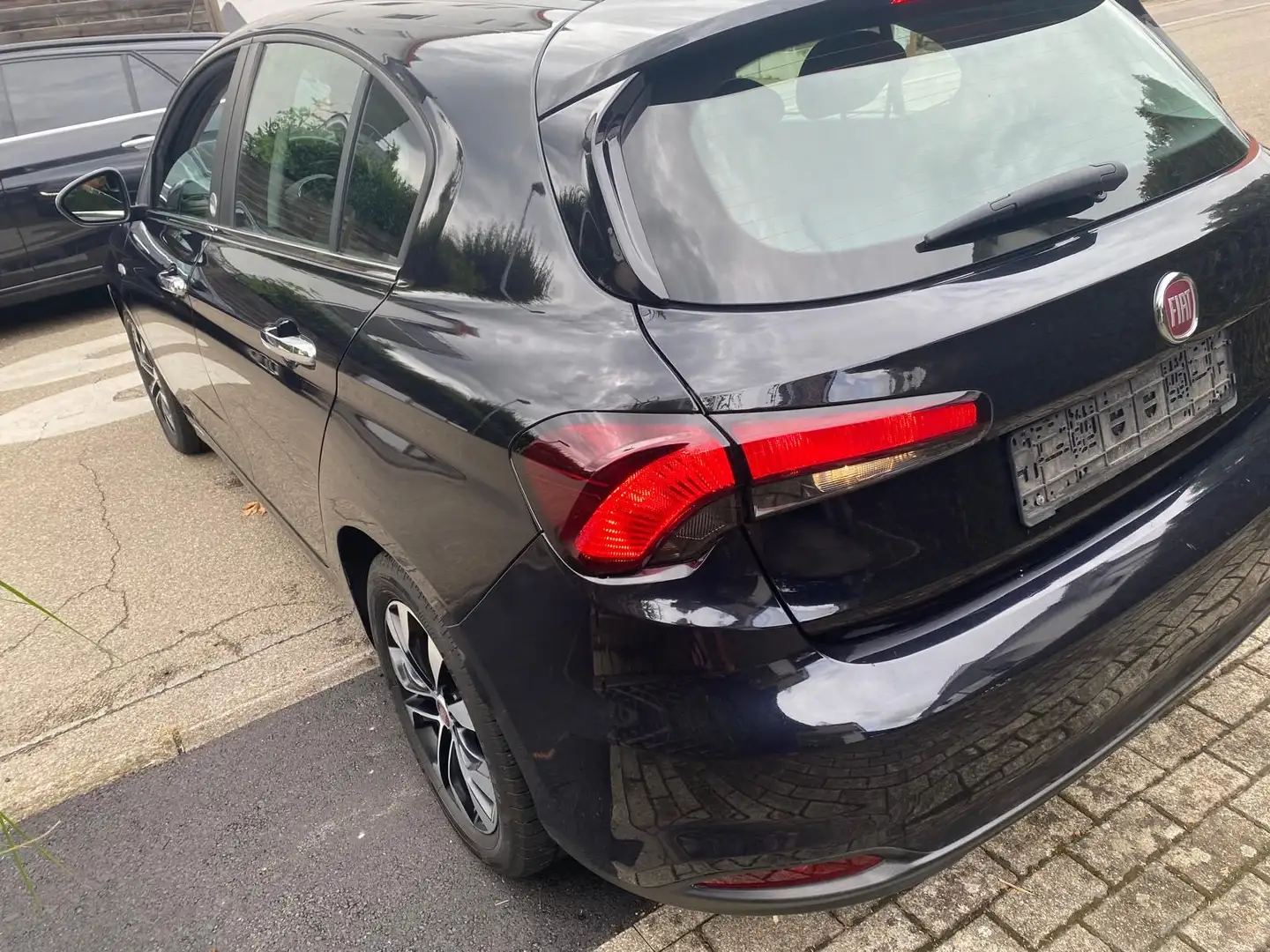 Fiat Tipo Mirror Schwarz - 1