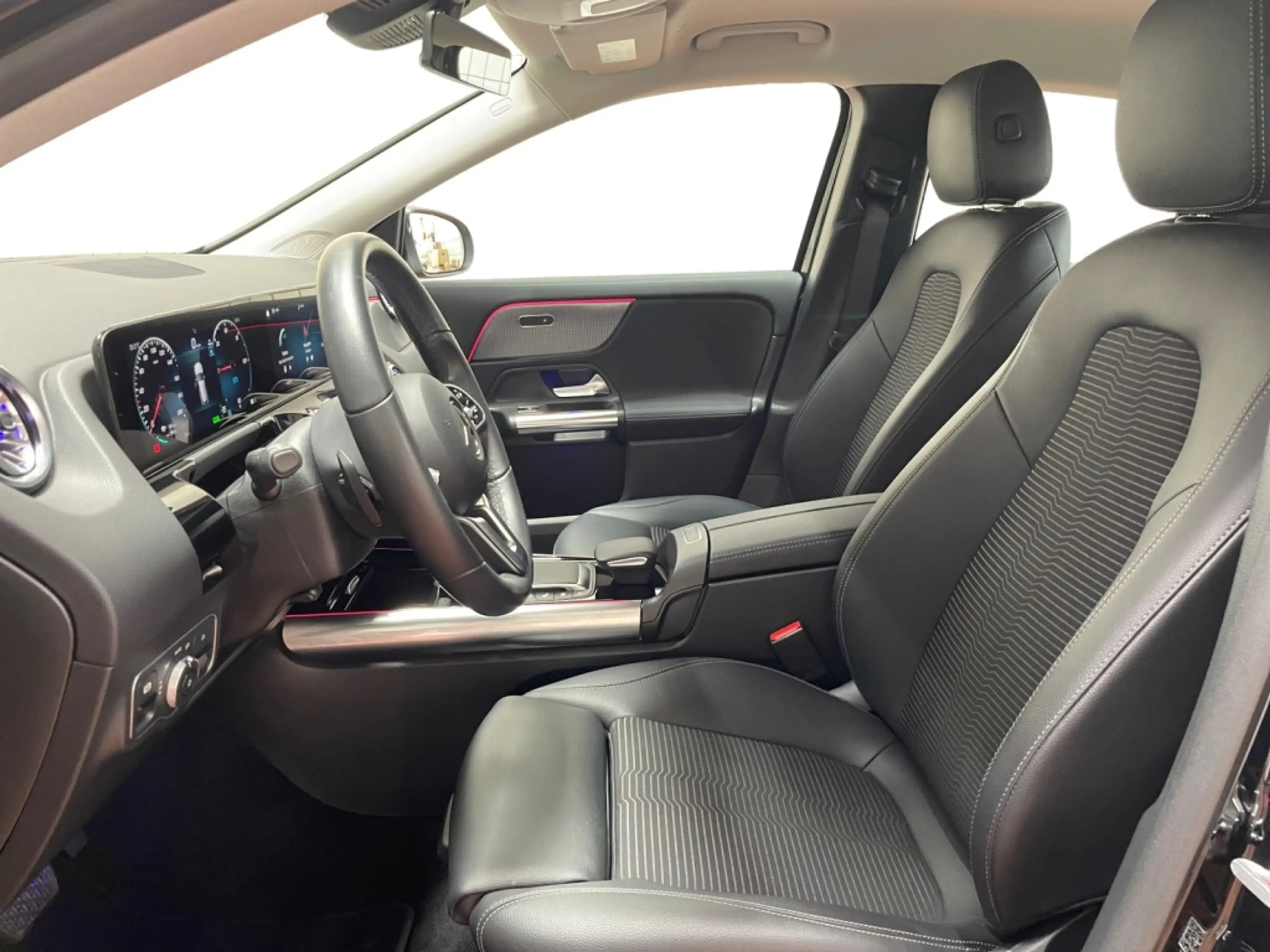 Mercedes-Benz EQA 250 Progressive MBUX+Progressive+Wide+Cam — photo 9
