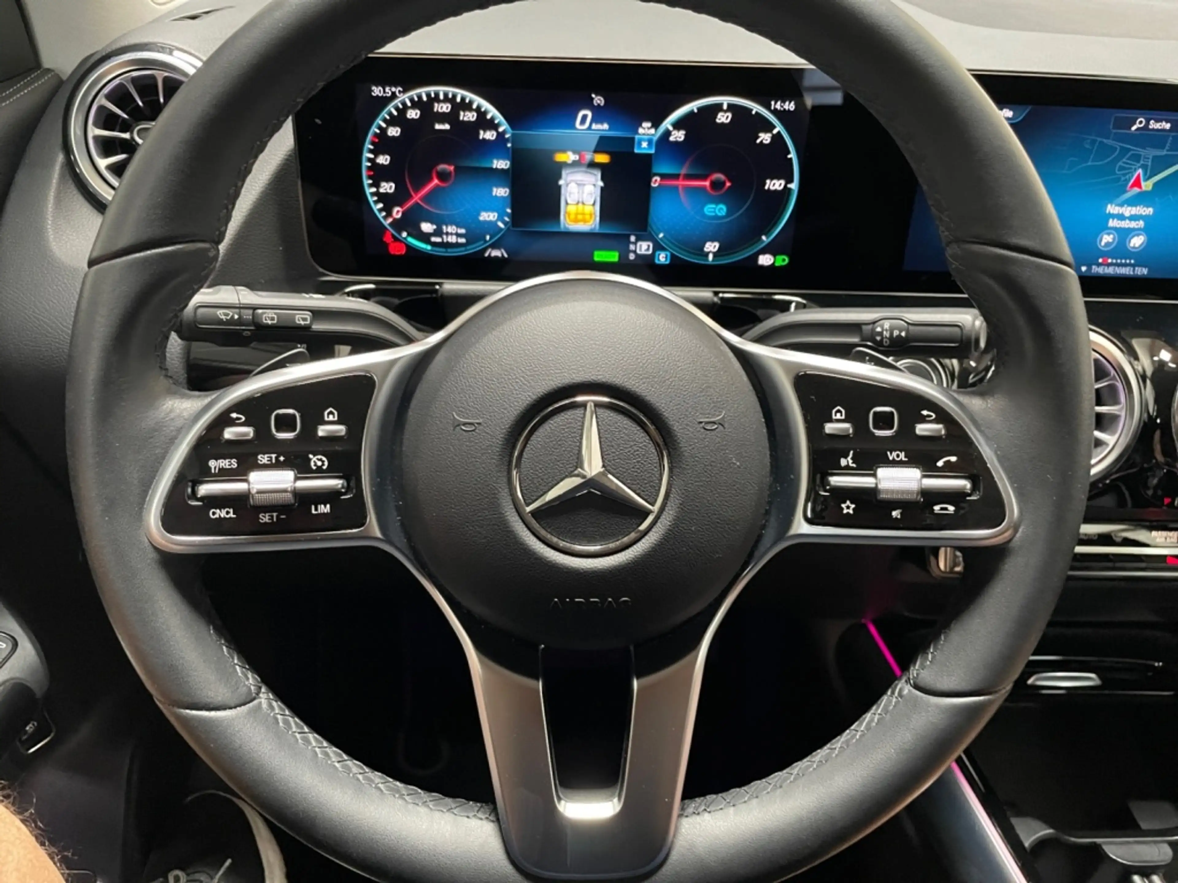 Mercedes-Benz EQA 250 Progressive MBUX+Progressive+Wide+Cam — photo 13