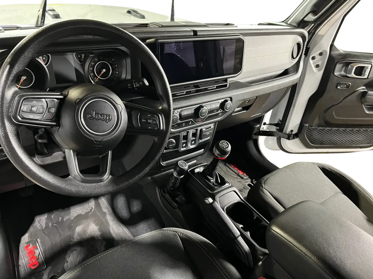 Jeep Wrangler снимка Jeep Wrangler