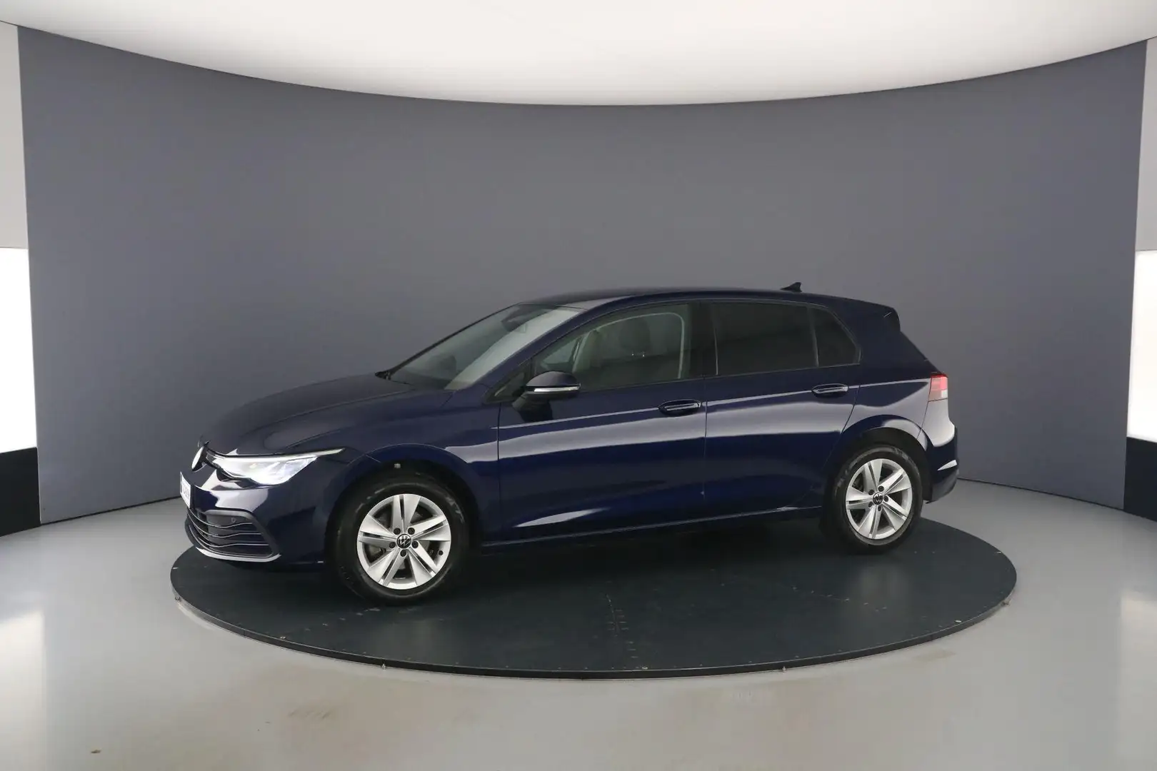 Volkswagen Golf Life Business 1.5 eTSI 130pk DSG Automaat Adaptive Blauw - 2