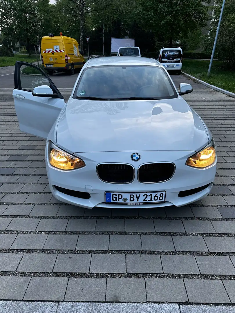 BMW 116 116i bmW bijela - 1