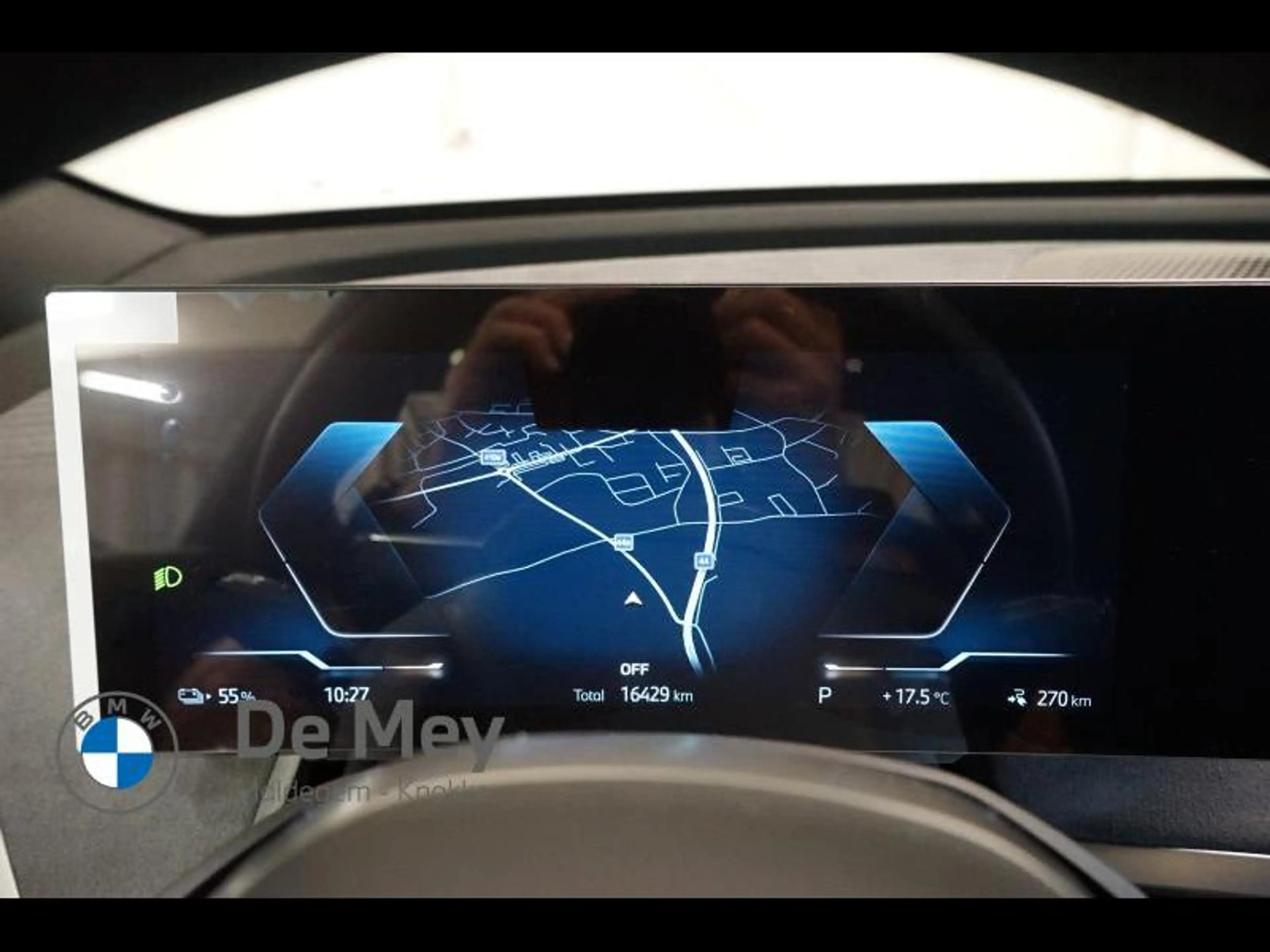 BMW iX 45 — photo 9