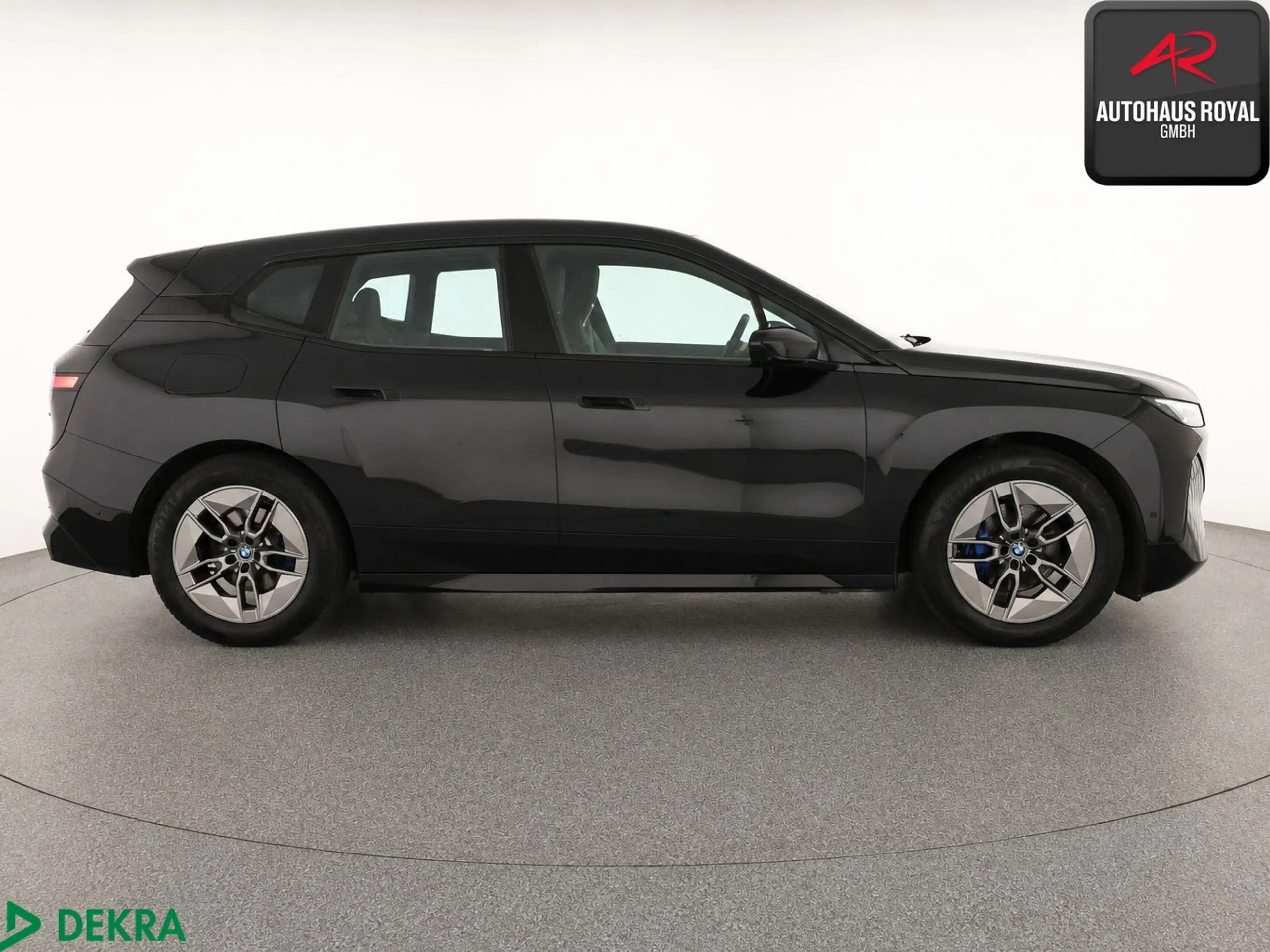 BMW iX xDrive50 SPORT LASER,SKYLOUNGE,LUFT,360GRAD — photo 6