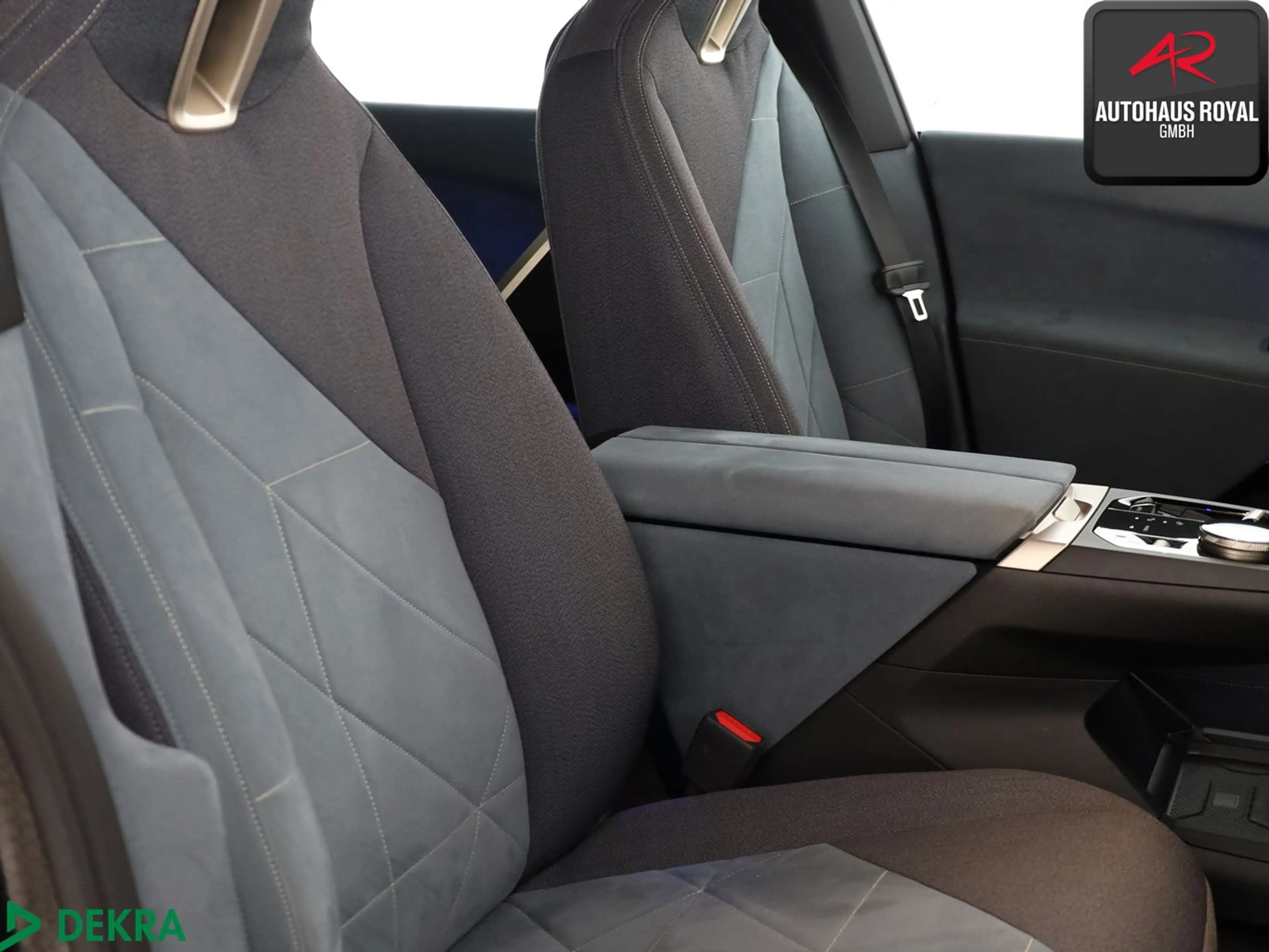 BMW iX xDrive50 SPORT LASER,SKYLOUNGE,LUFT,360GRAD — photo 9