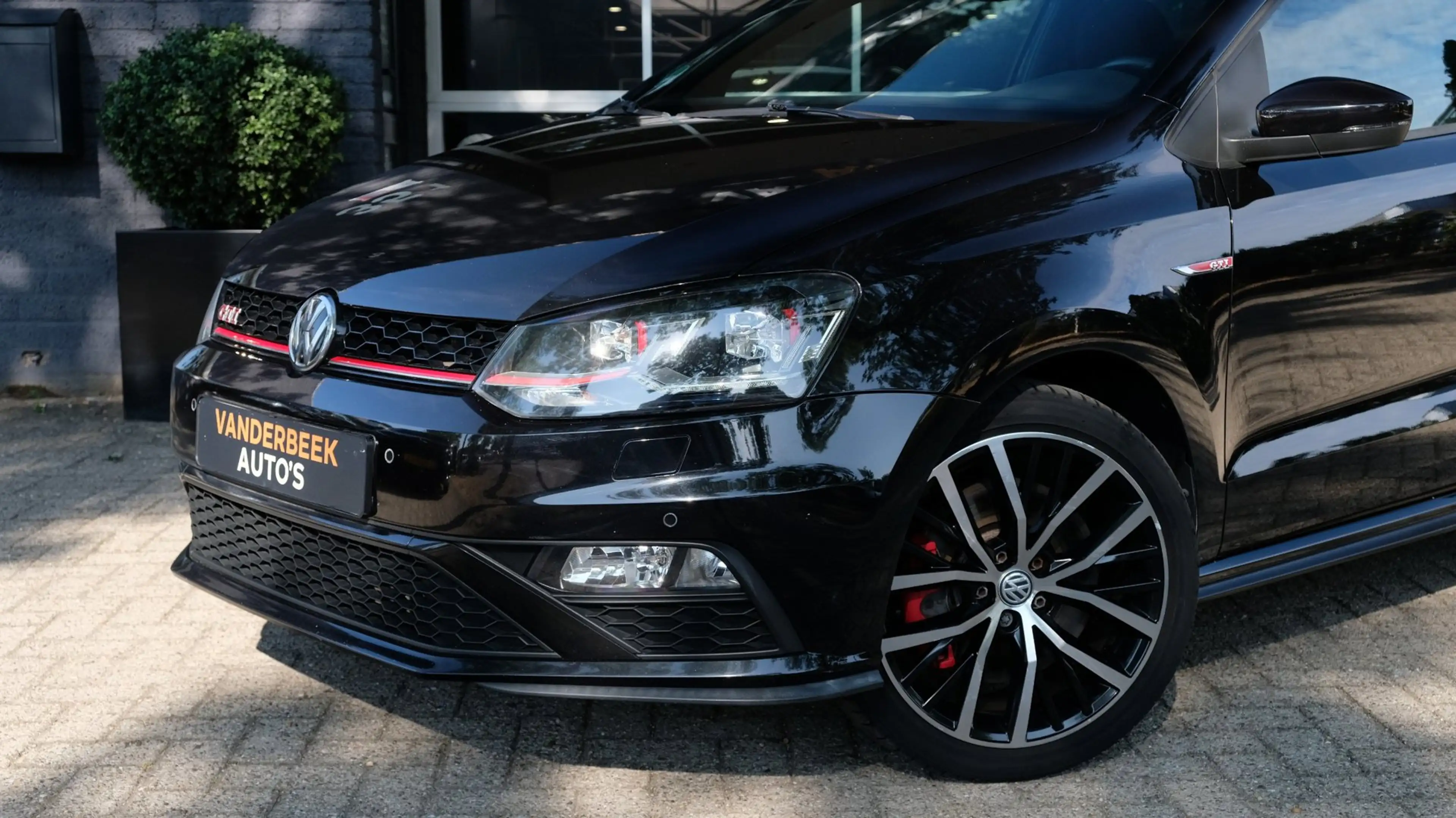 Volkswagen Polo GTI 1.8 TSI 192PK |Carplay|Camera|Cruise|Led — photo 17