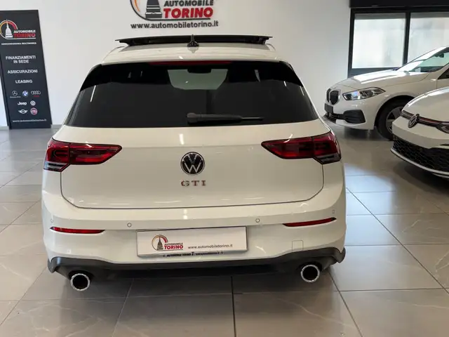 Volkswagen Golf view 5