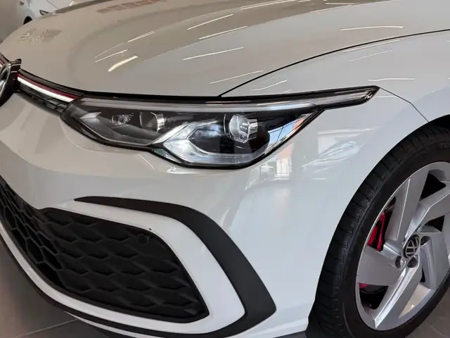 Volkswagen Golf view 18