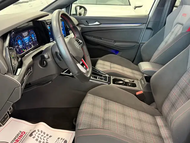 Volkswagen Golf view 10