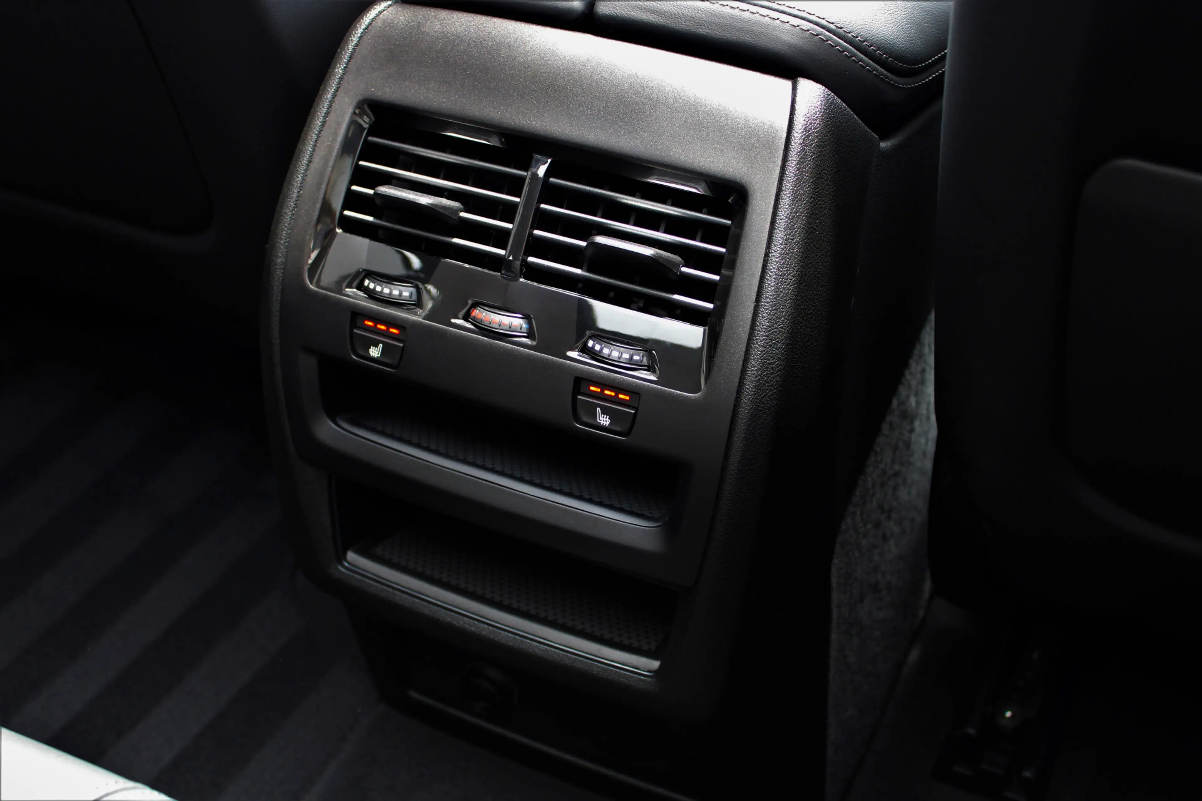 BMW X5 xDrive45e M-sport M-seats Pano Trekhaak Stoelventi — photo 14