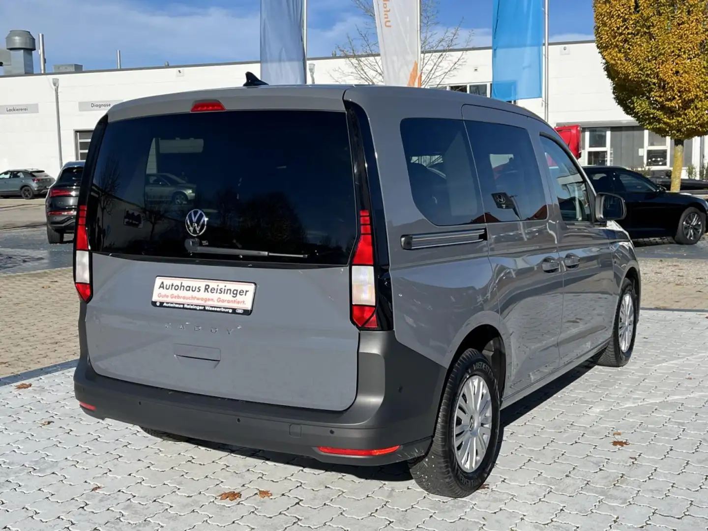 Volkswagen Caddy Kombi 2,0 TDI (ACC,Sitzh.,Parkassist) Klima Grau - 2