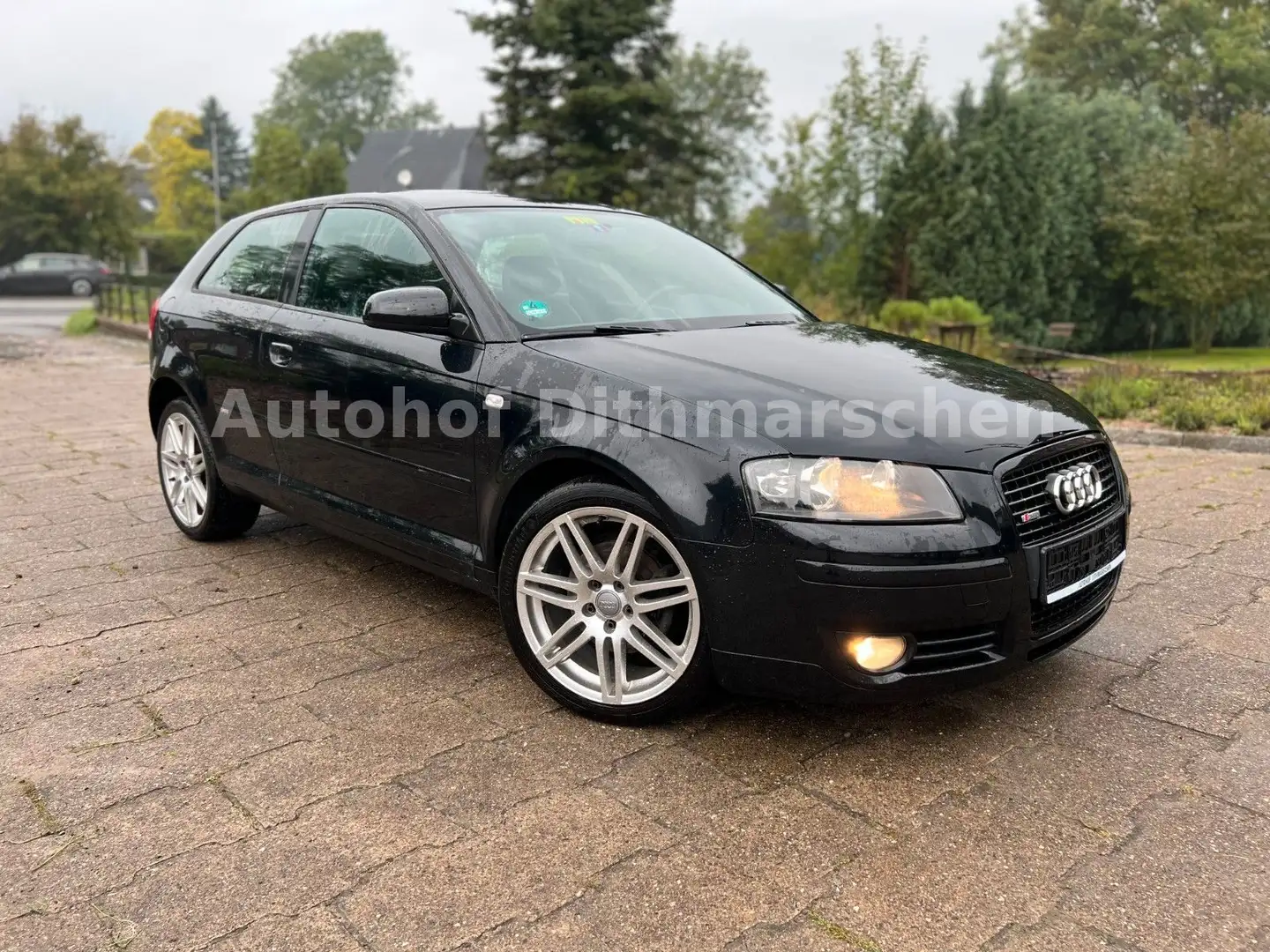 Audi A3 2.0 FSI S line/Sportpaket plus/Teilleder/Klim Schwarz - 1