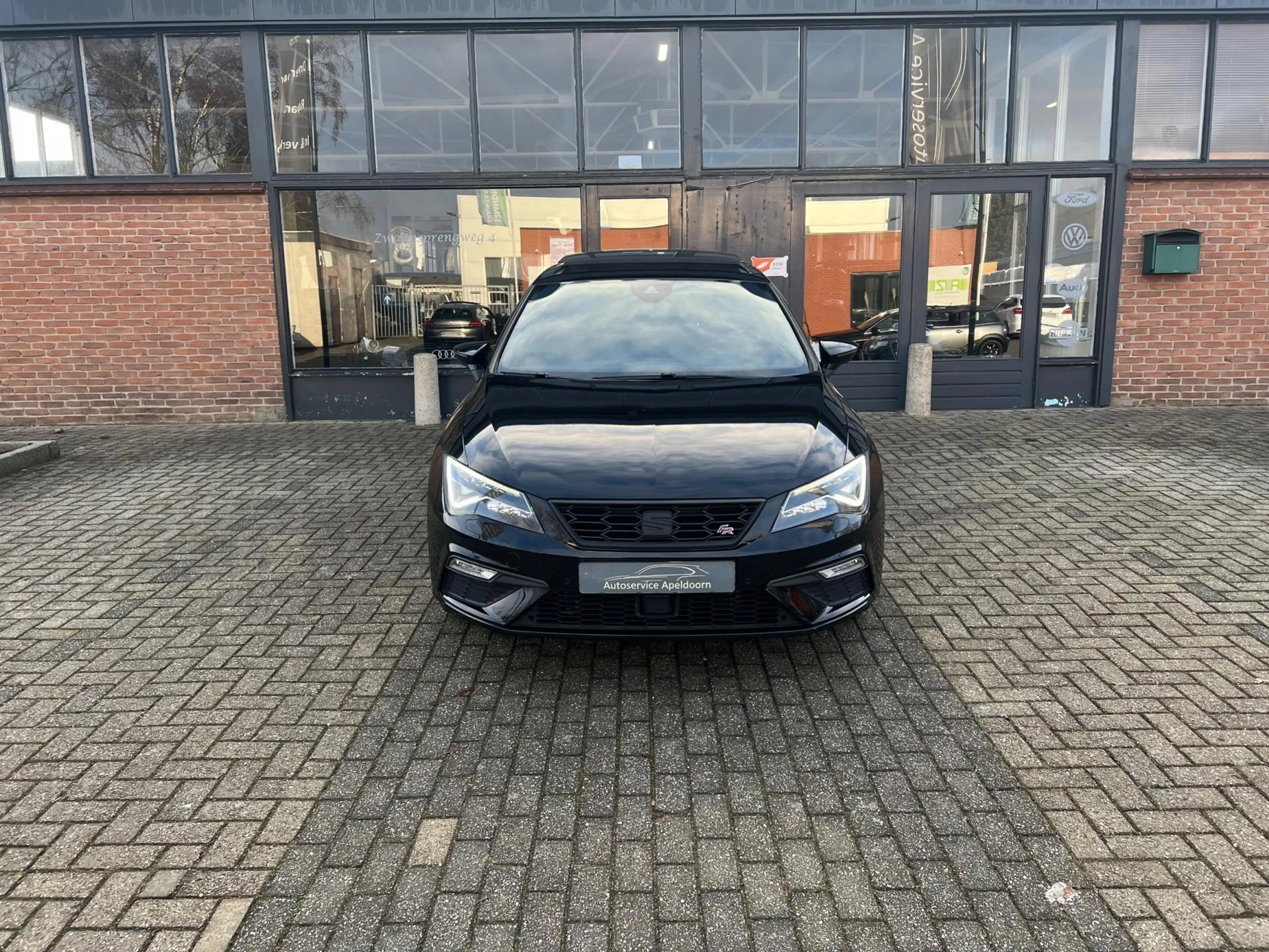 SEAT Leon 1.4 EcoTSI FR Business Intense, Panoramadak, ACC, — photo 3