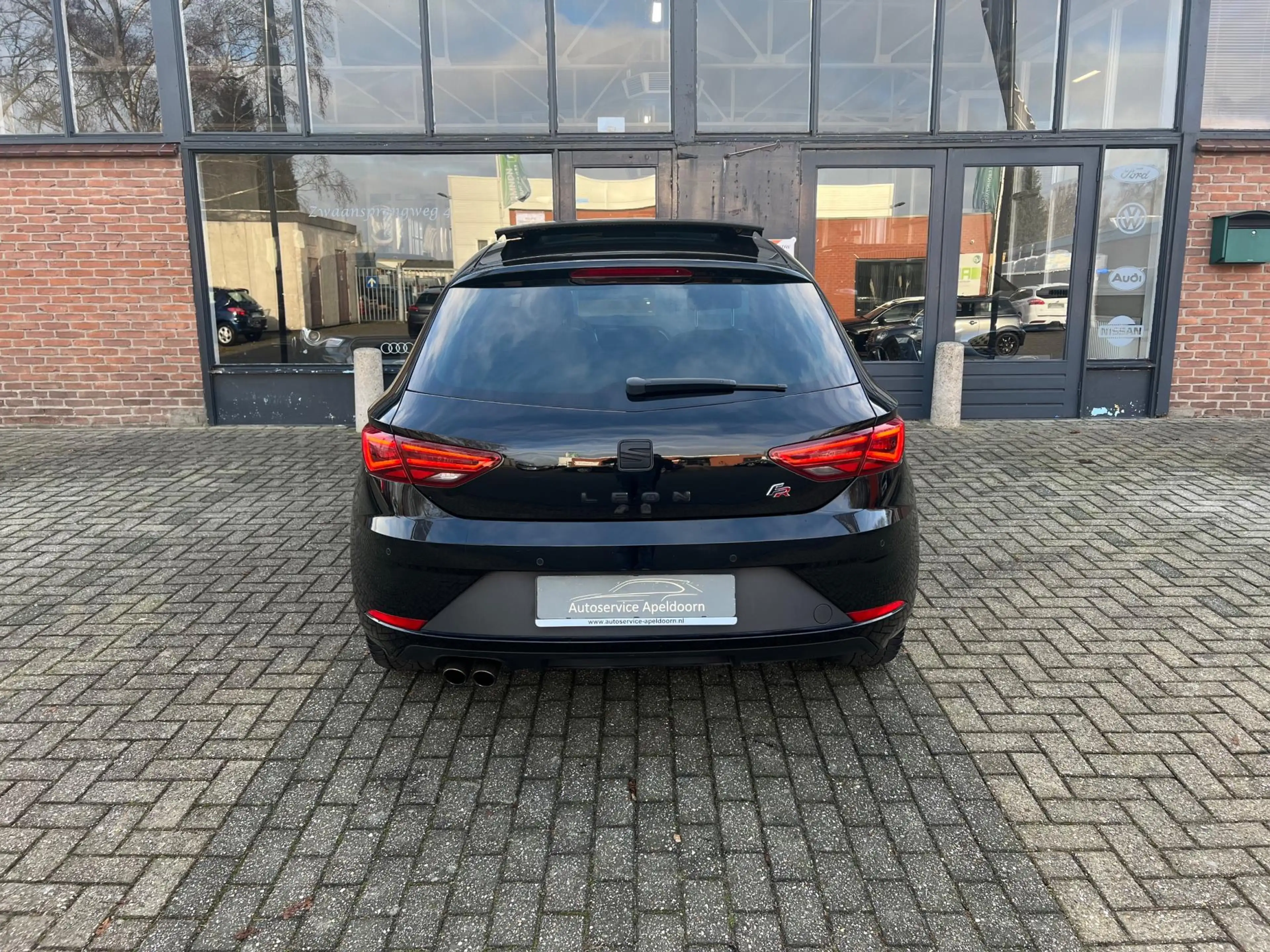 SEAT Leon 1.4 EcoTSI FR Business Intense, Panoramadak, ACC, — photo 9