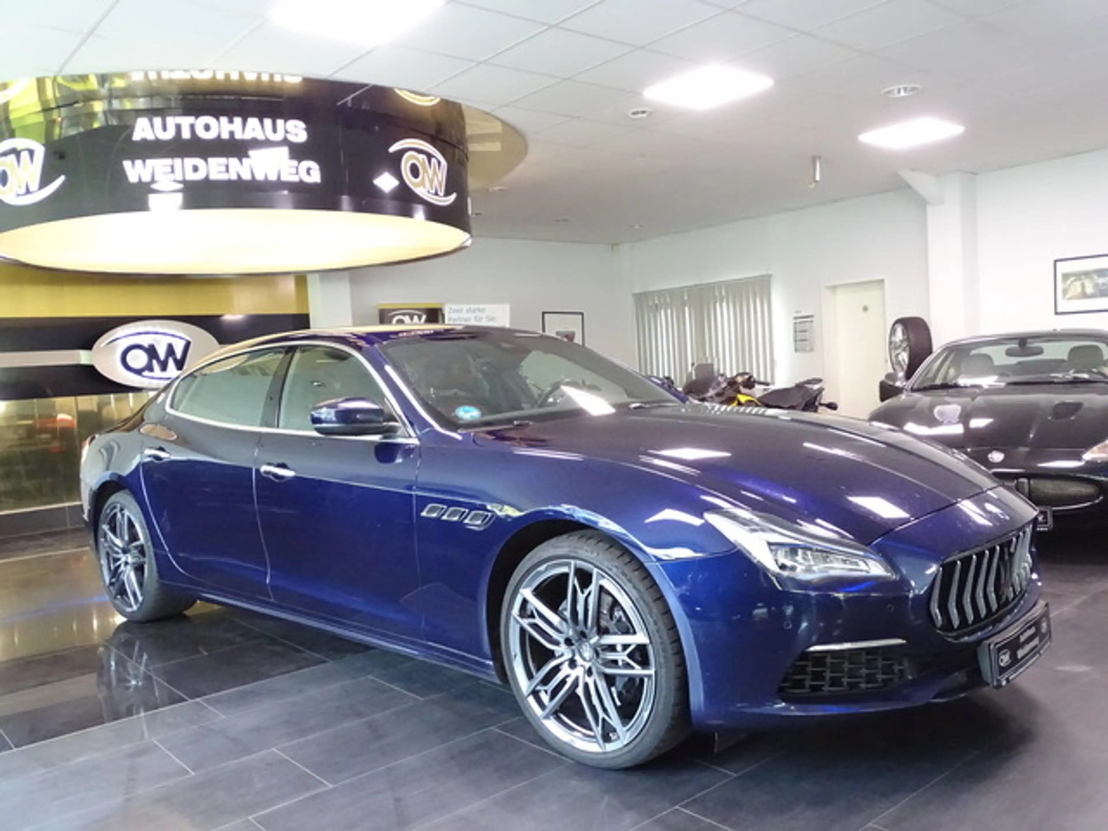 Maserati Quattroporte S Q4 Gran Lusso BRDFzg Navi Cam B&W — photo 11