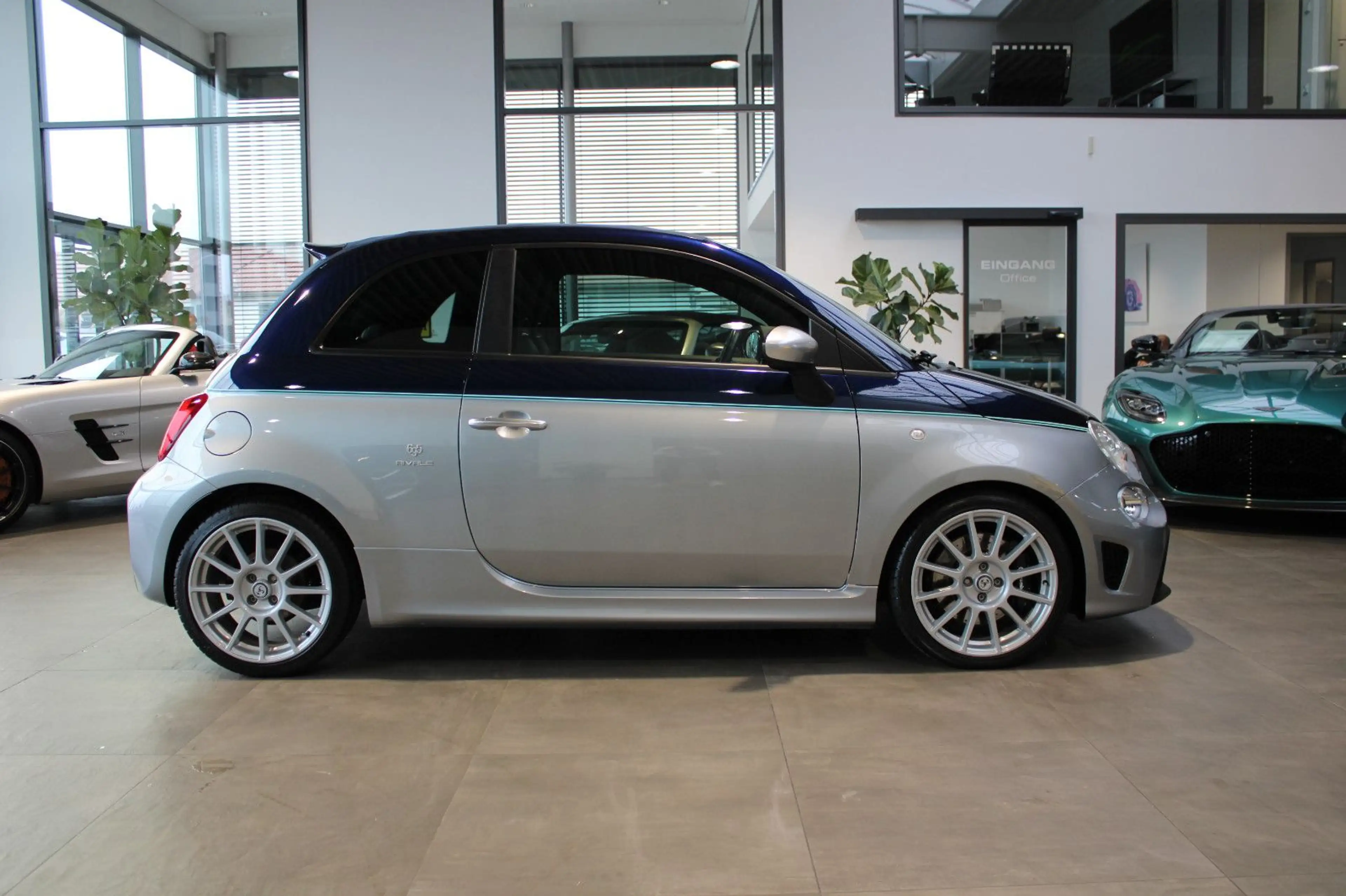 Abarth 695C RIVALE AUTOMATIK/AKRAPOVIC/CARBON/XENON/17" — photo 9