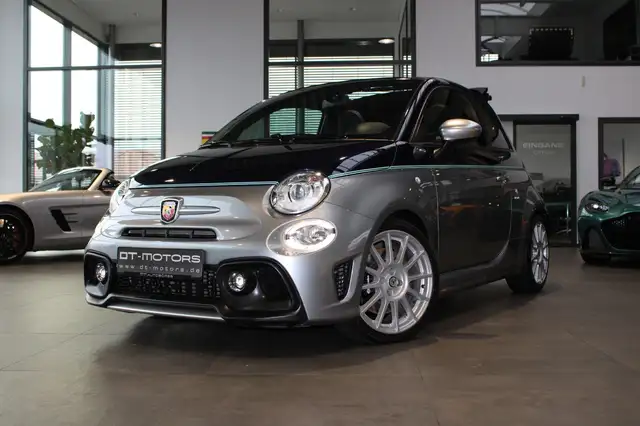 Abarth 695C RIVALE AUTOMATIK/AKRAPOVIC/CARBON/XENON/17"
